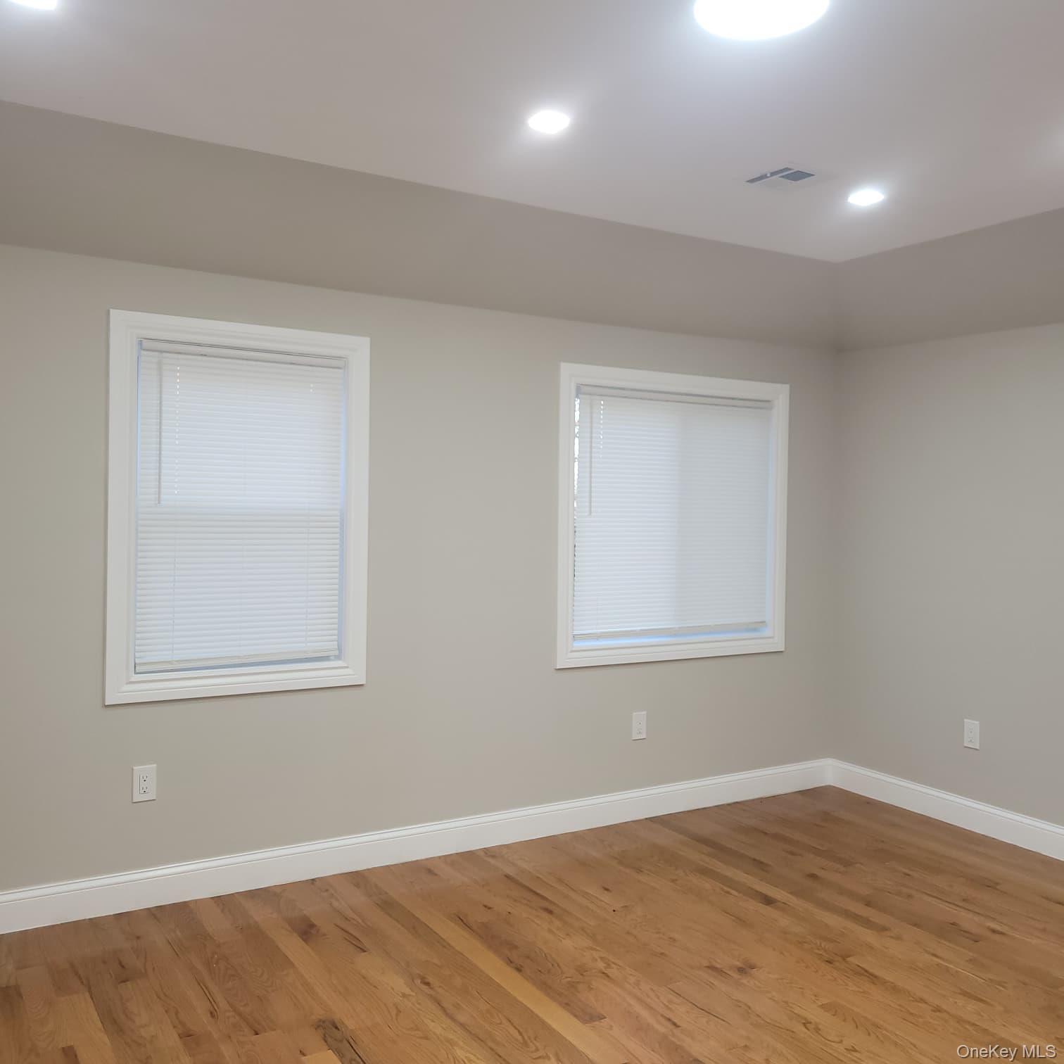 #8 photo, 1724 New Haven Avenue, Куинс ‖ Far Rockaway , NY 11691