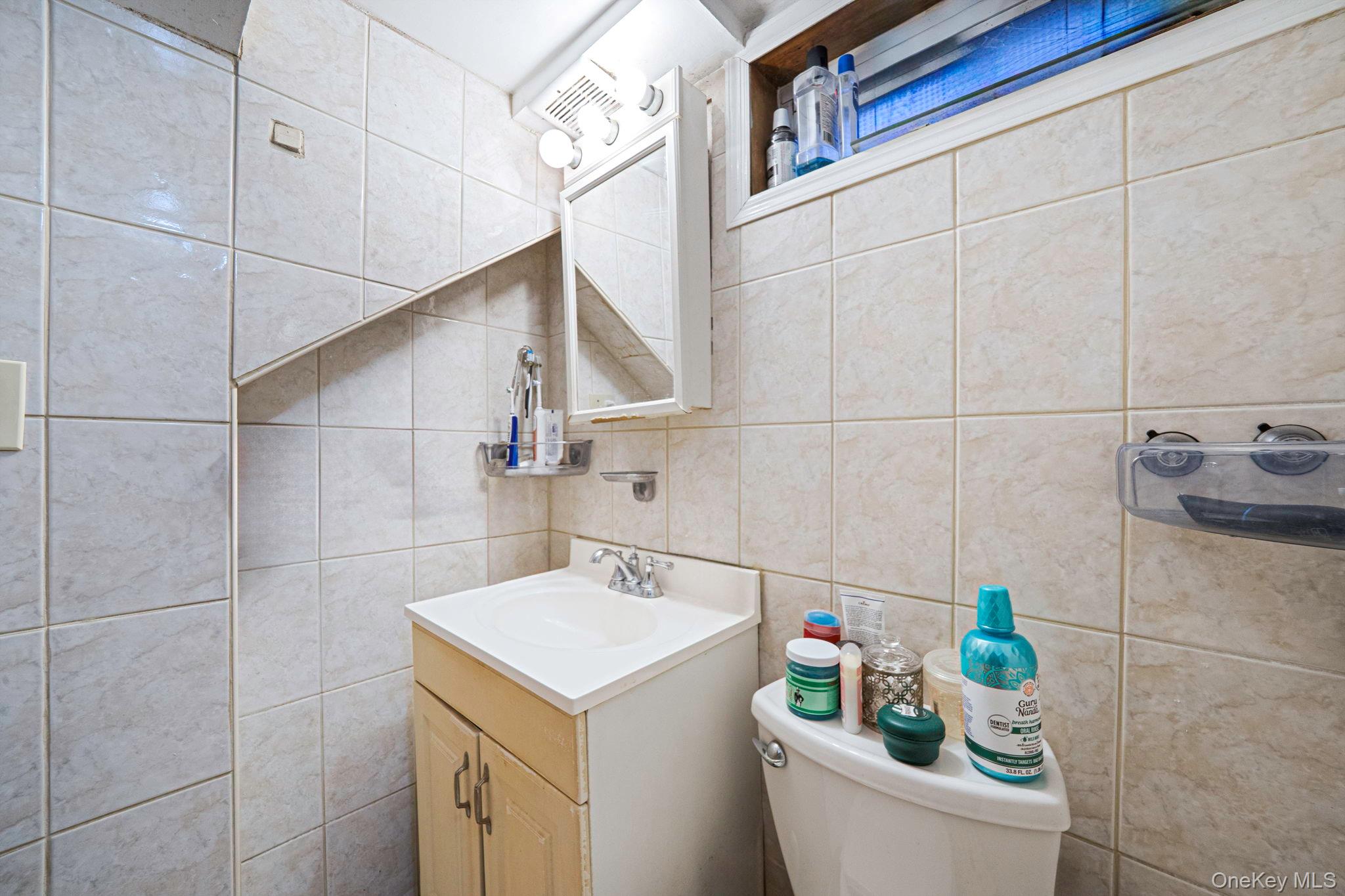 #13 photo, 146 Terrace Avenue, מחוז נסאו Elmont , NY 11003