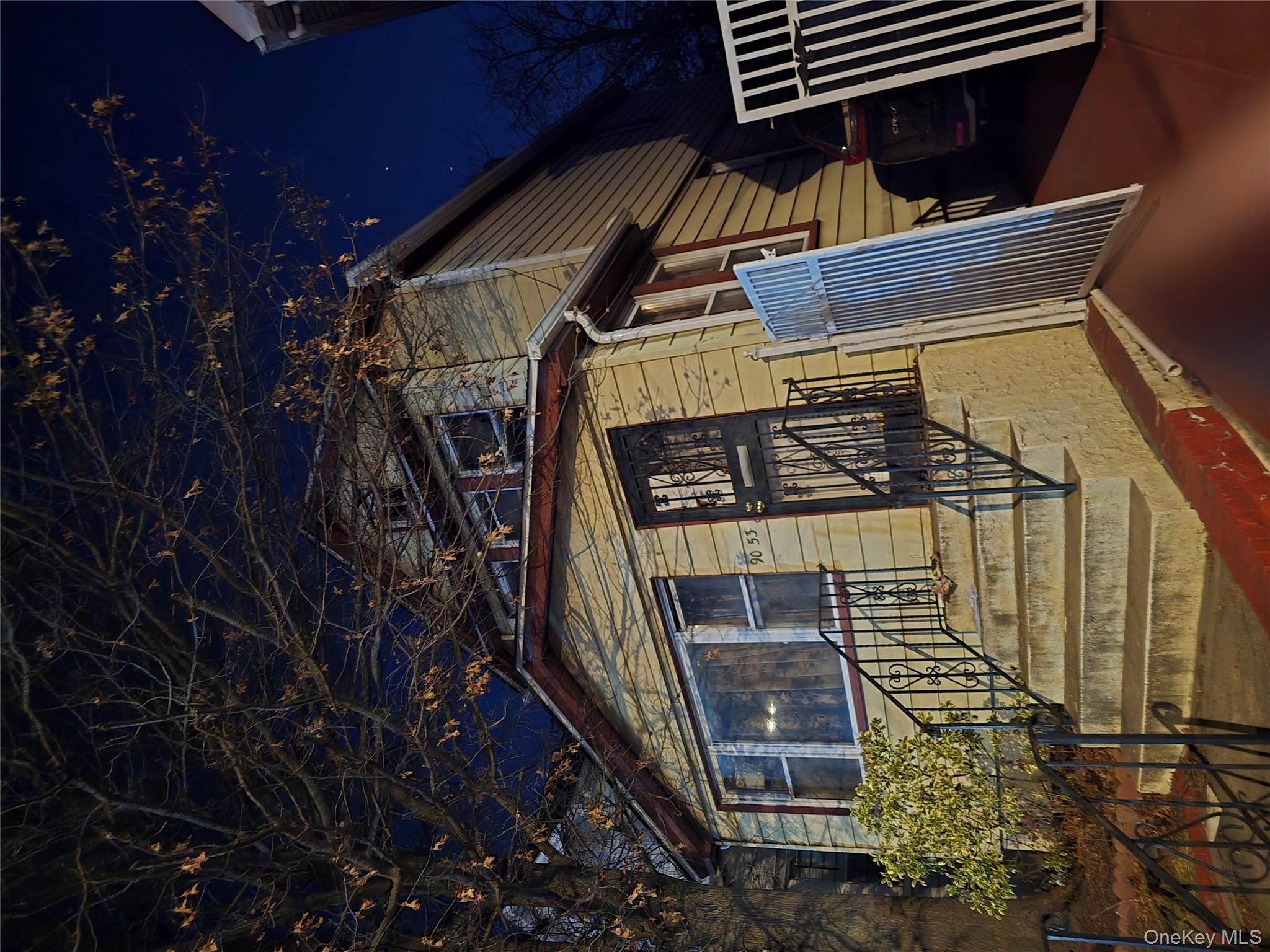 #1 photo, 90 53 Francis Lewis Blvd, Куинс ‖ Hollis , NY 11434