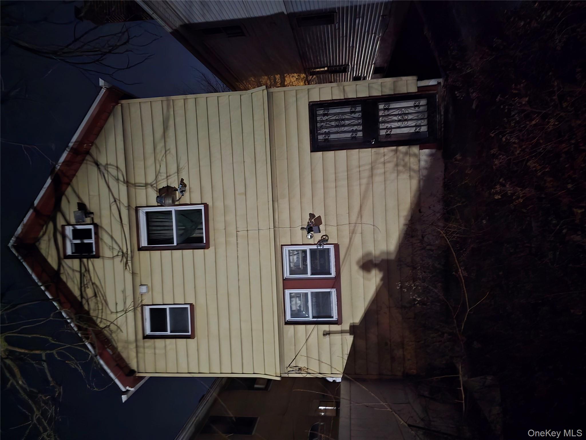 #2 photo, 90 53 Francis Lewis Blvd, Куинс ‖ Hollis , NY 11434