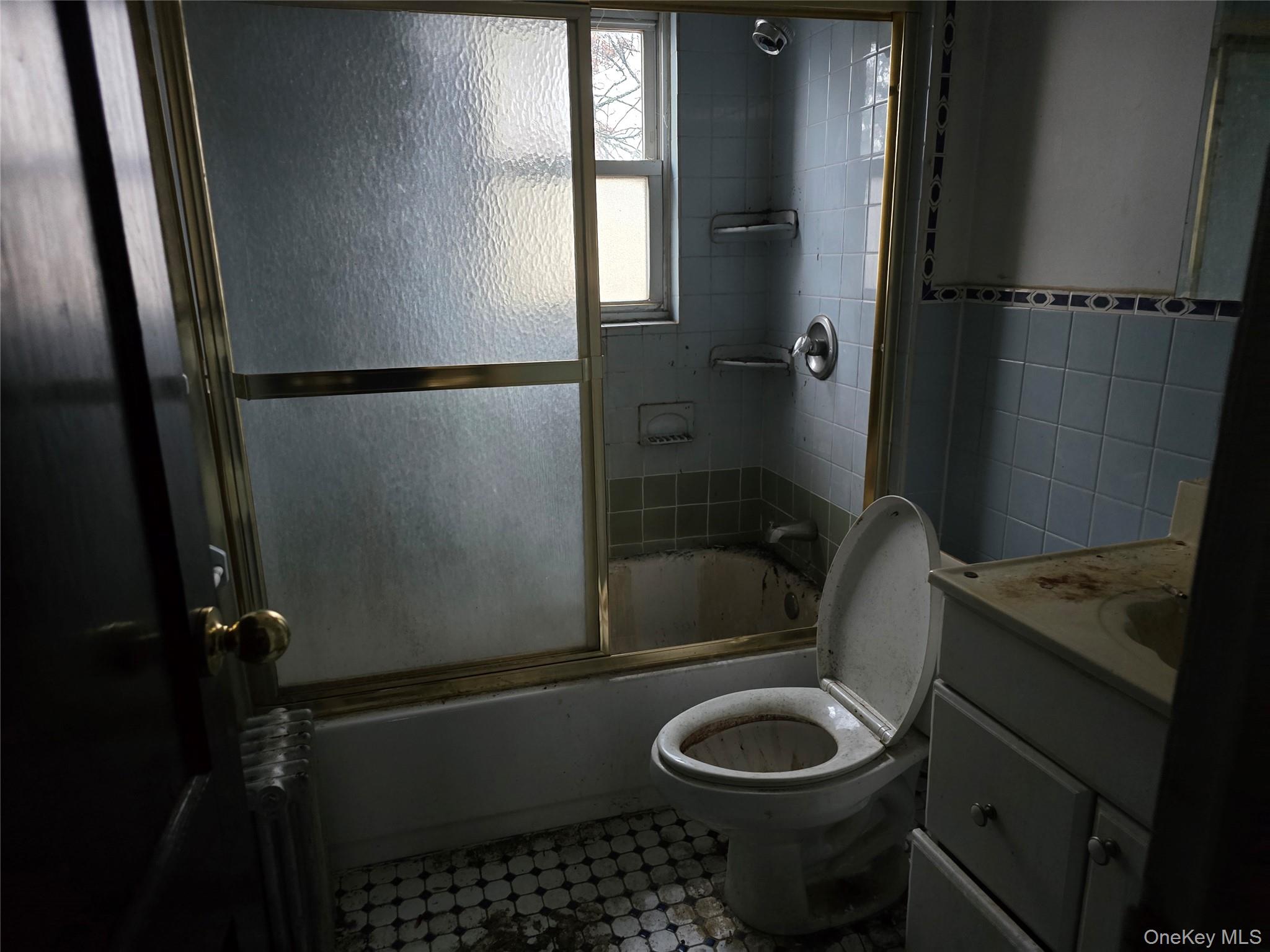 #3 photo, 90 53 Francis Lewis Blvd, Куинс ‖ Hollis , NY 11434