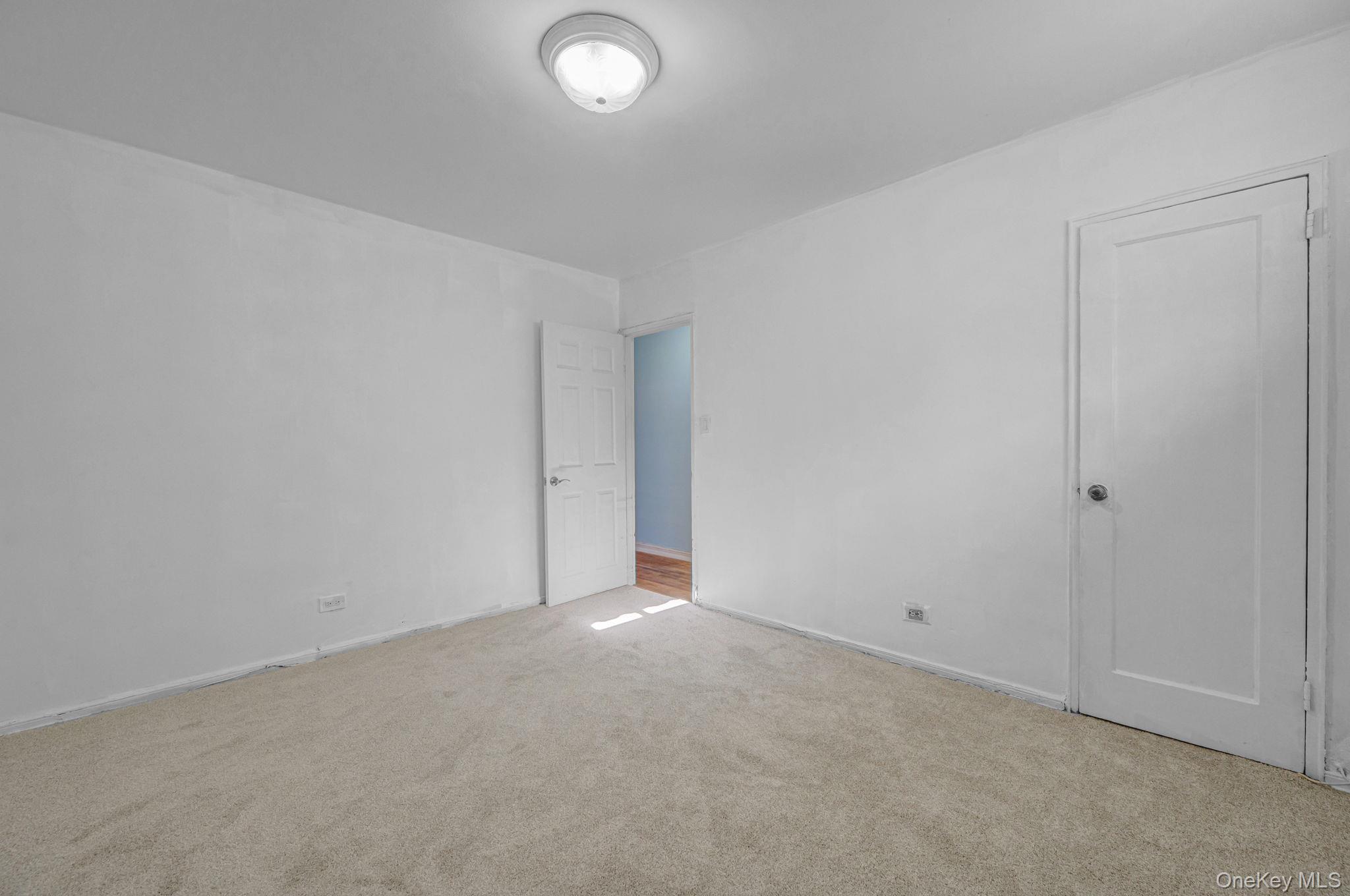 #10 photo, 2552 E 7 Street, Бруклин ‖ Brooklyn , NY 11235