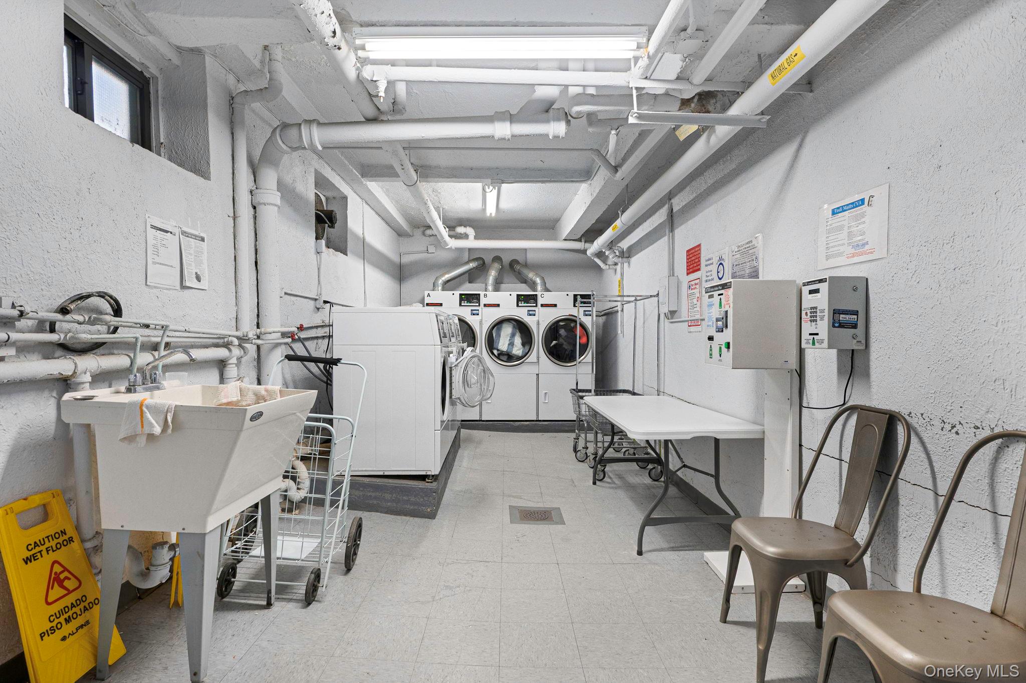 #17 photo, 2552 E 7 Street, Бруклин ‖ Brooklyn , NY 11235