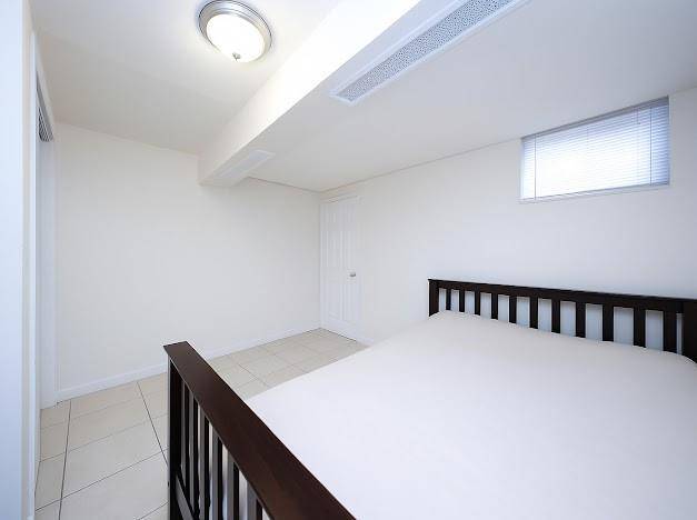 #12 photo, 2166 West 9th St, הברונקס Gravesend , NY 11223