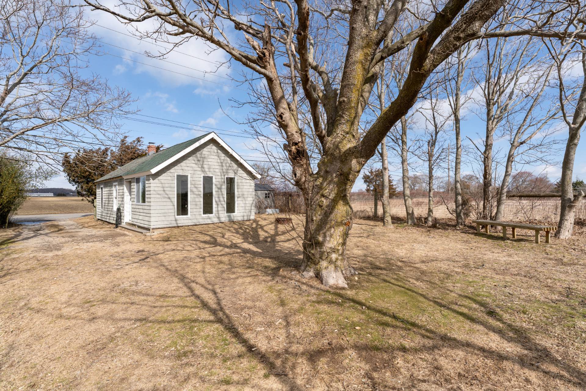 #5 photo, 396 Reeves, Riverhead, Саффолк ‖ Riverhead , NY 11901