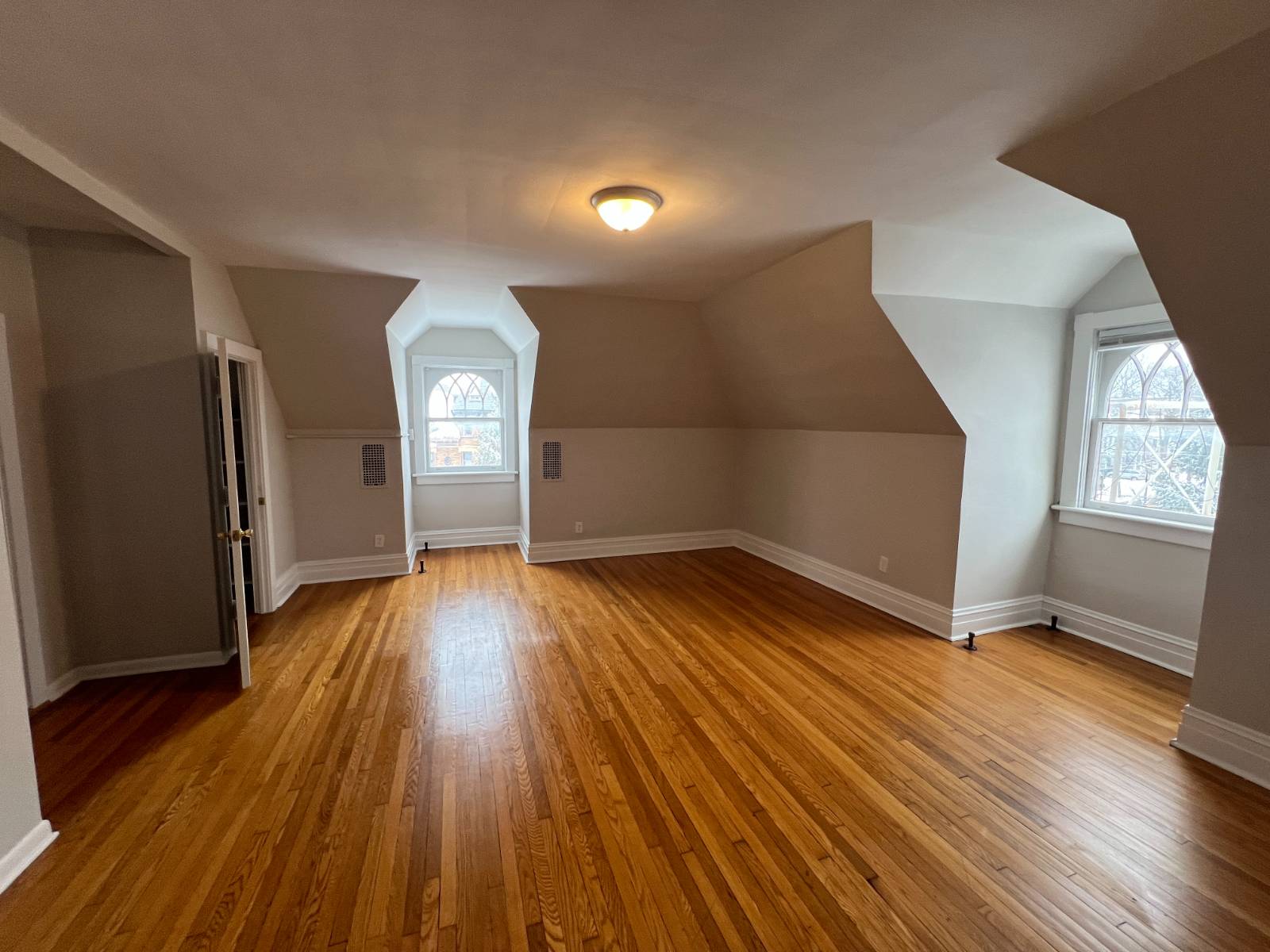 #19 photo, 1114 Union Street, #5, Schenectady , NY 12308