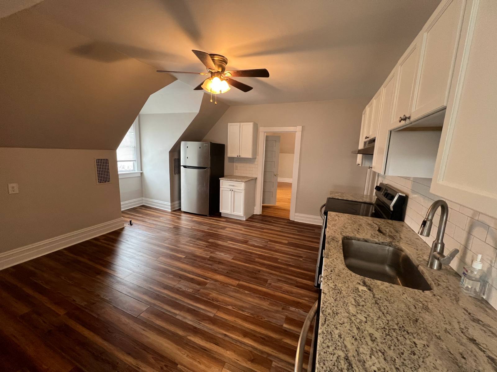 #23 photo, 1114 Union Street, #5, Schenectady , NY 12308