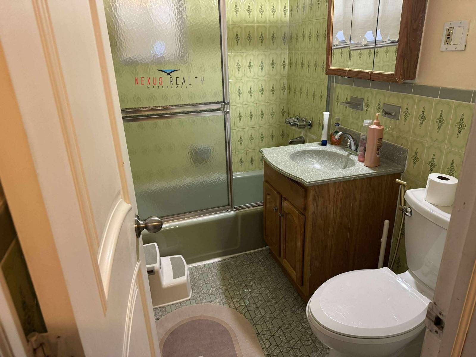 #13 photo, 96th street & 30th Avenue, Куинс ‖ East Elmhurst , NY 11369