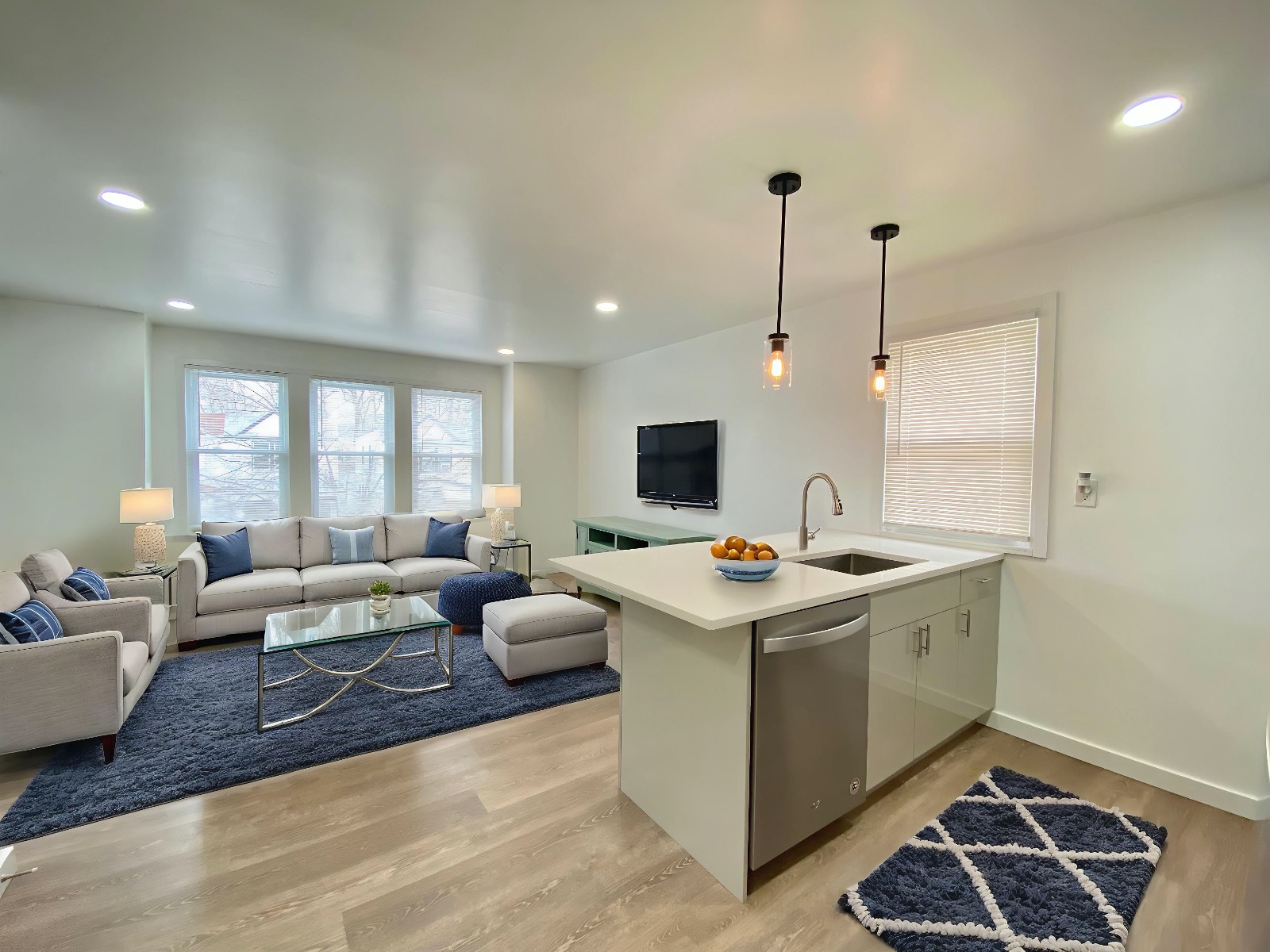 #1 photo, 69-14 66th Street, #2, Куинс ‖ Glendale , NY 11385