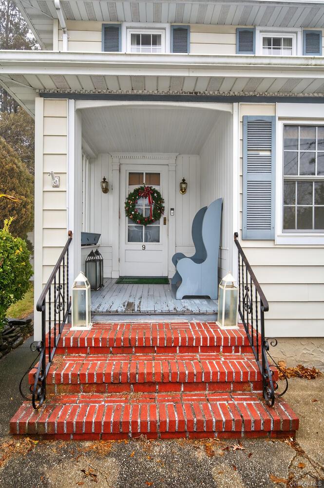 #3 photo, 9 Garden Place, Bay Shore , NY 11706