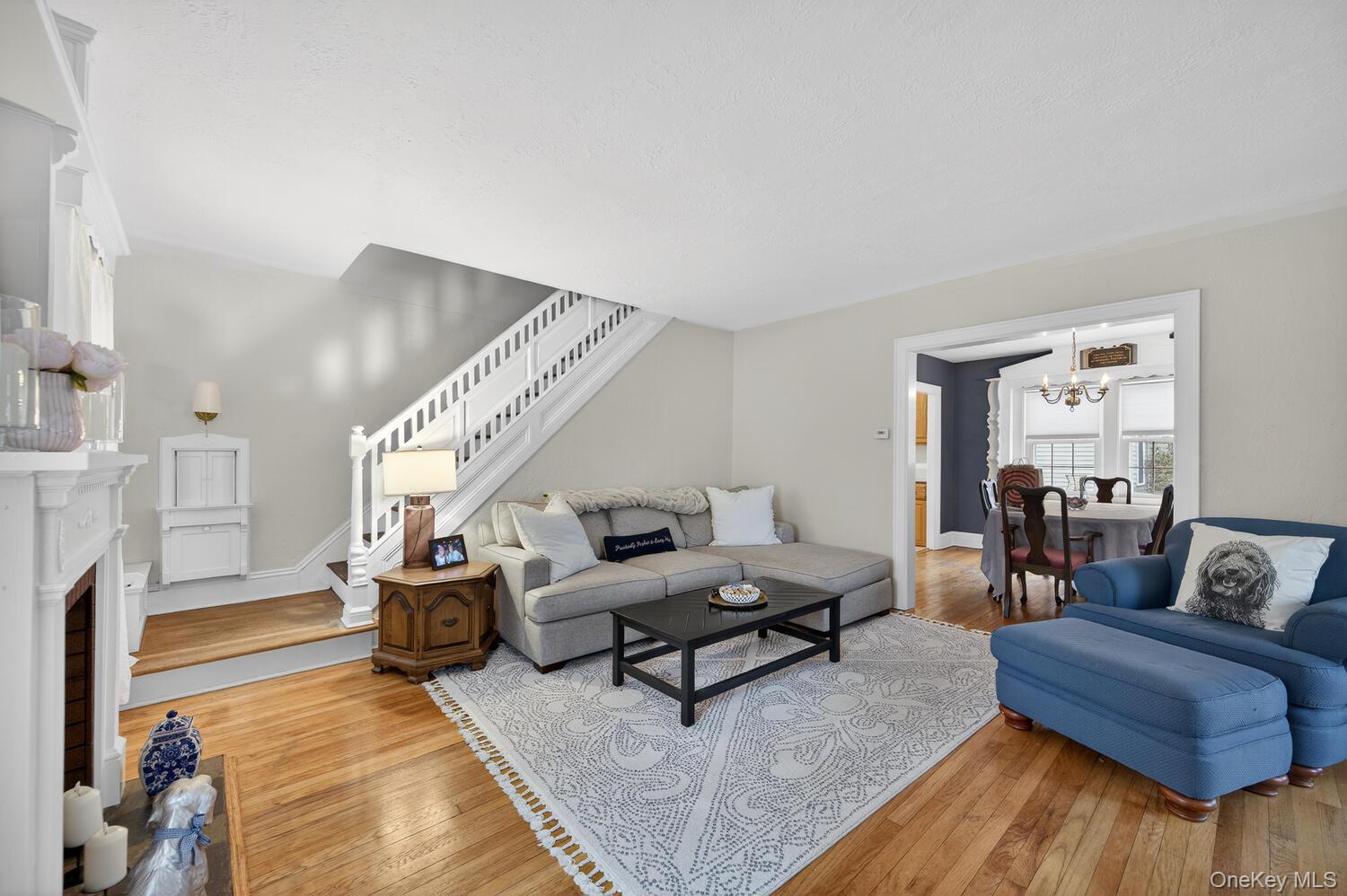 #4 photo, 9 Garden Place, Bay Shore , NY 11706