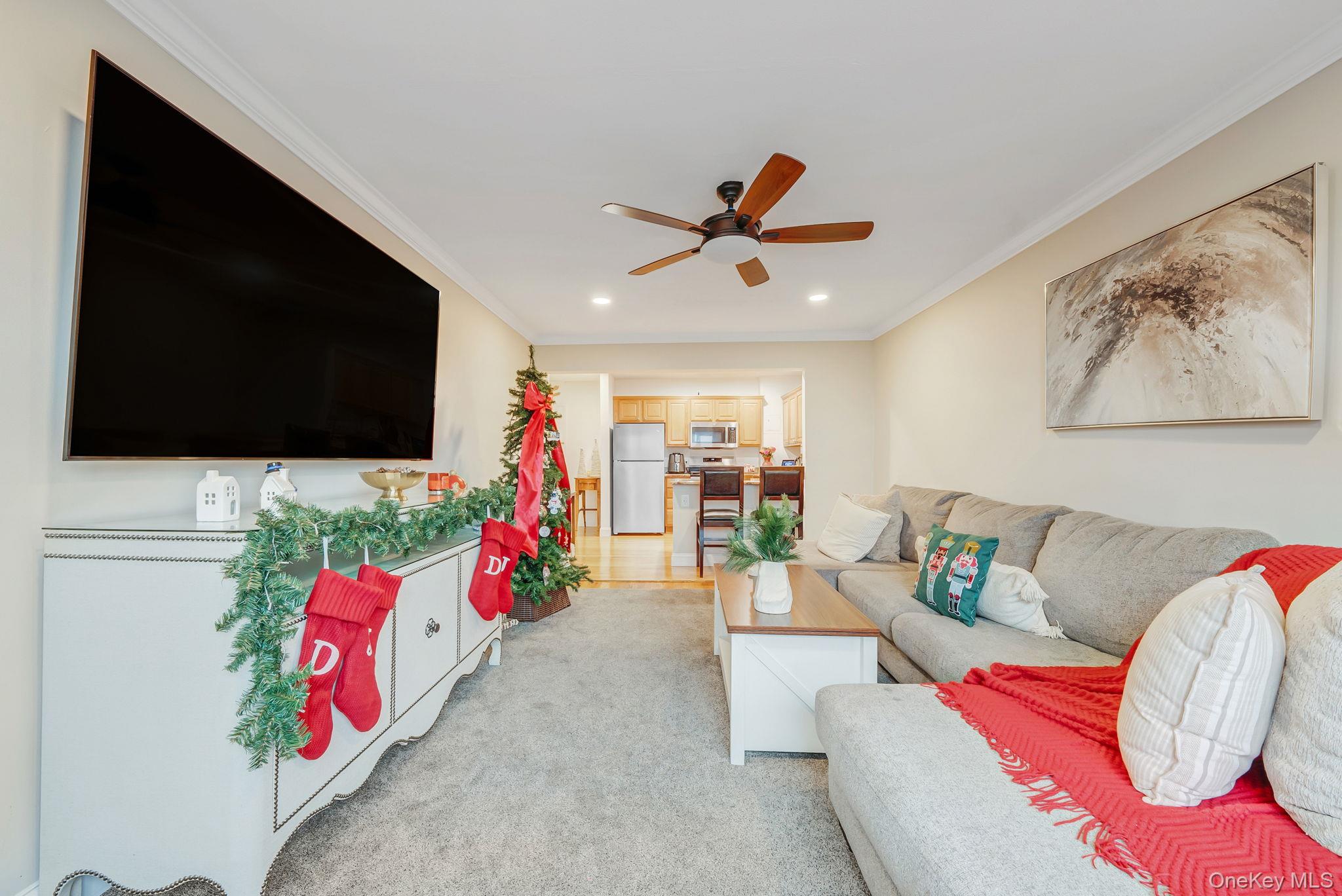 #11 photo, 124 Smith Street, नासाउ काउंटी Freeport , NY 11520