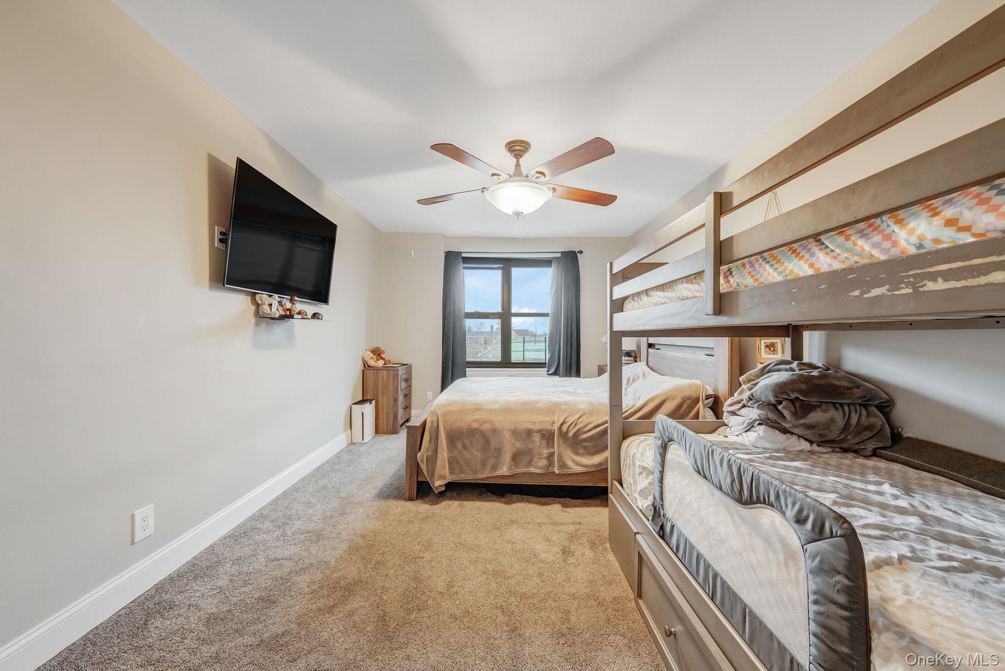 #14 photo, 124 Smith Street, नासाउ काउंटी Freeport , NY 11520