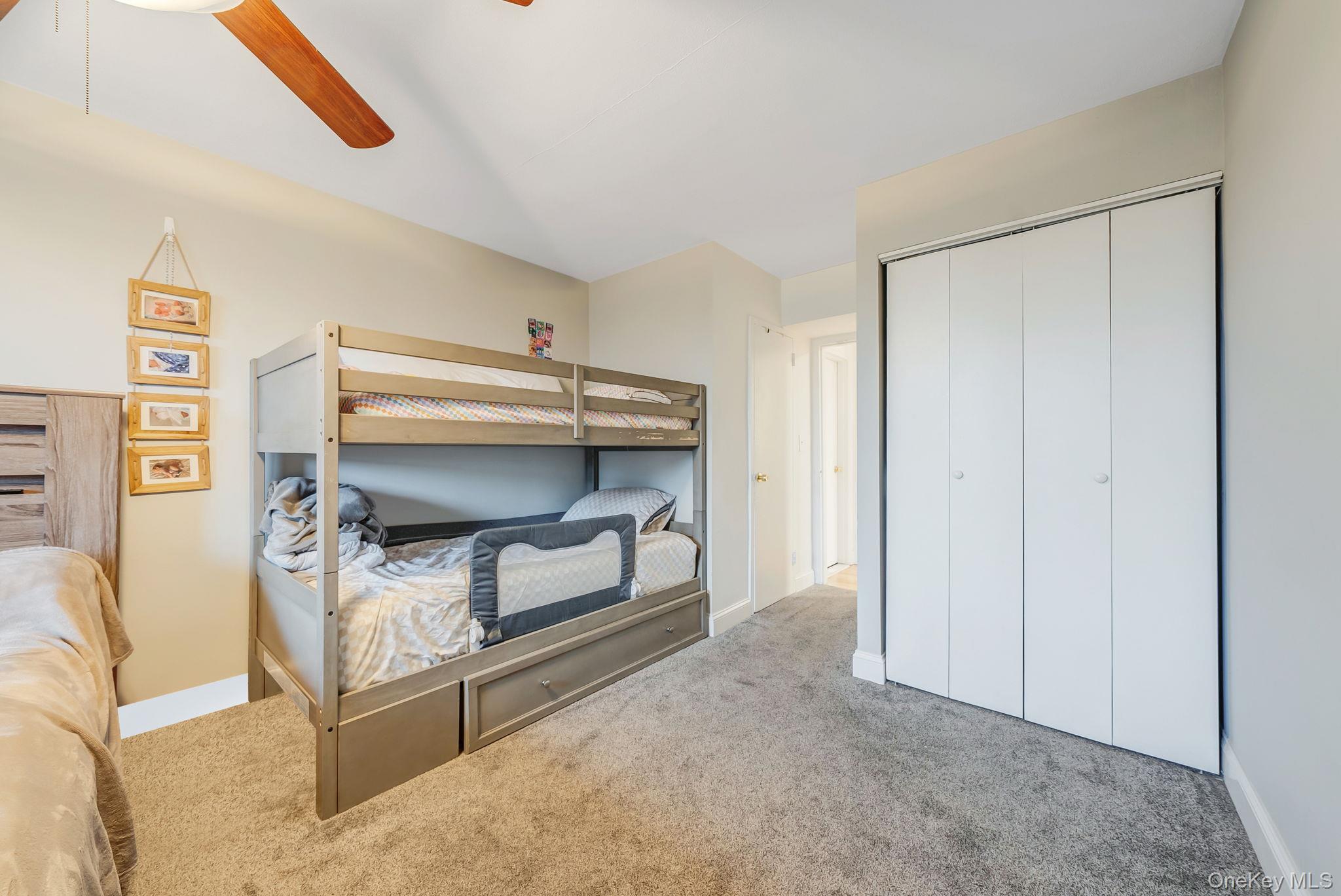 #15 photo, 124 Smith Street, नासाउ काउंटी Freeport , NY 11520