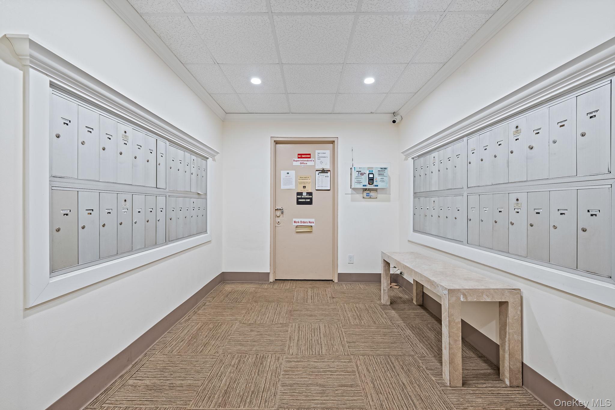 #4 photo, 124 Smith Street, नासाउ काउंटी Freeport , NY 11520