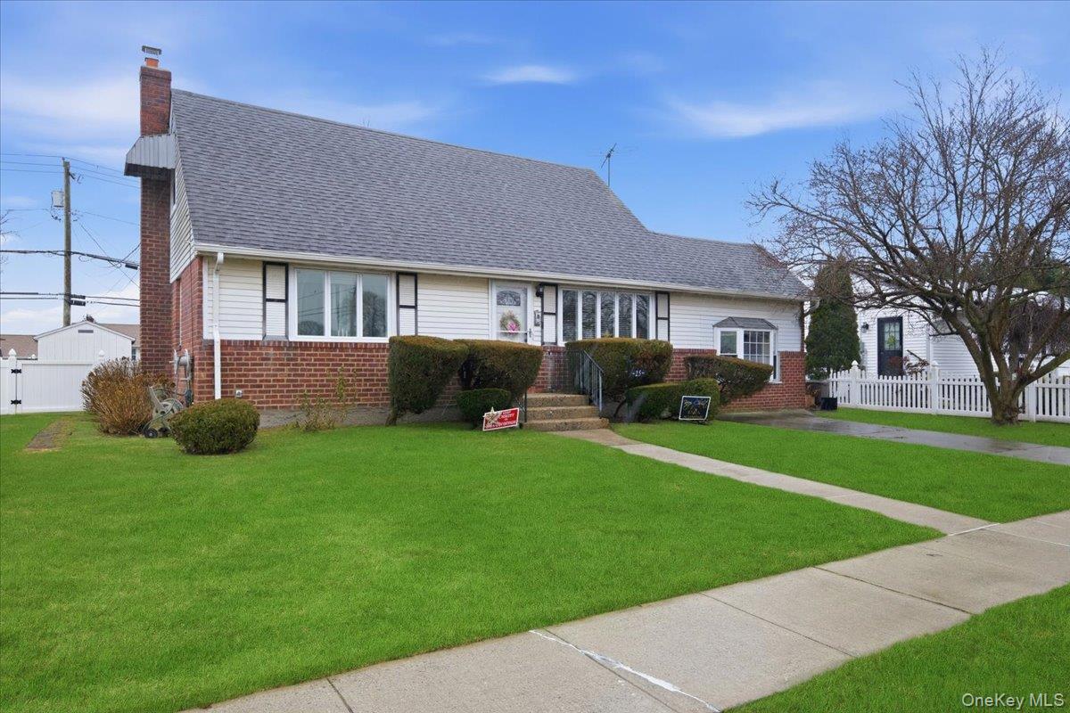 #2 photo, 25 Lois Lane, Нассау ‖ Farmingdale , NY 11735