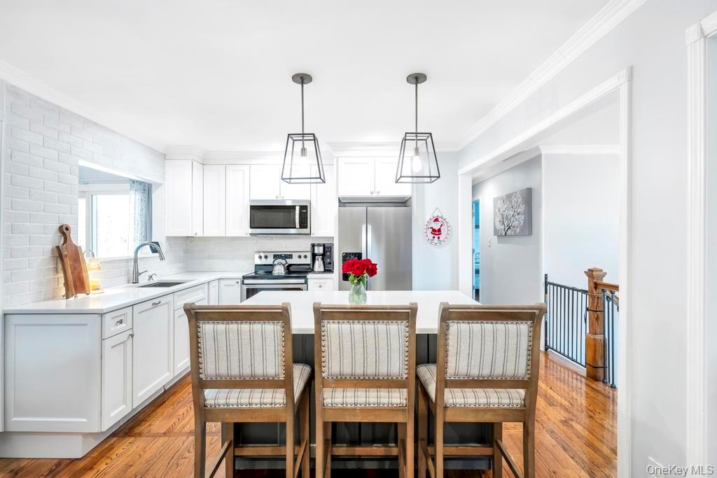 #10 photo, 62 Forest Avenue, מחוז סאפוק Lake Grove , NY 11755