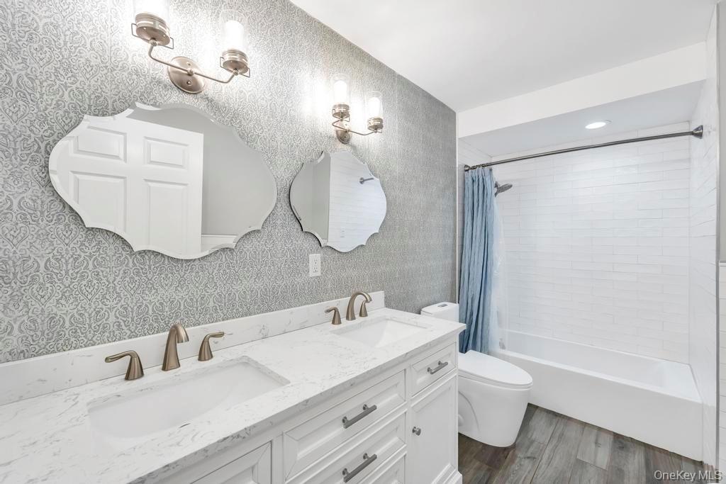 #18 photo, 62 Forest Avenue, מחוז סאפוק Lake Grove , NY 11755