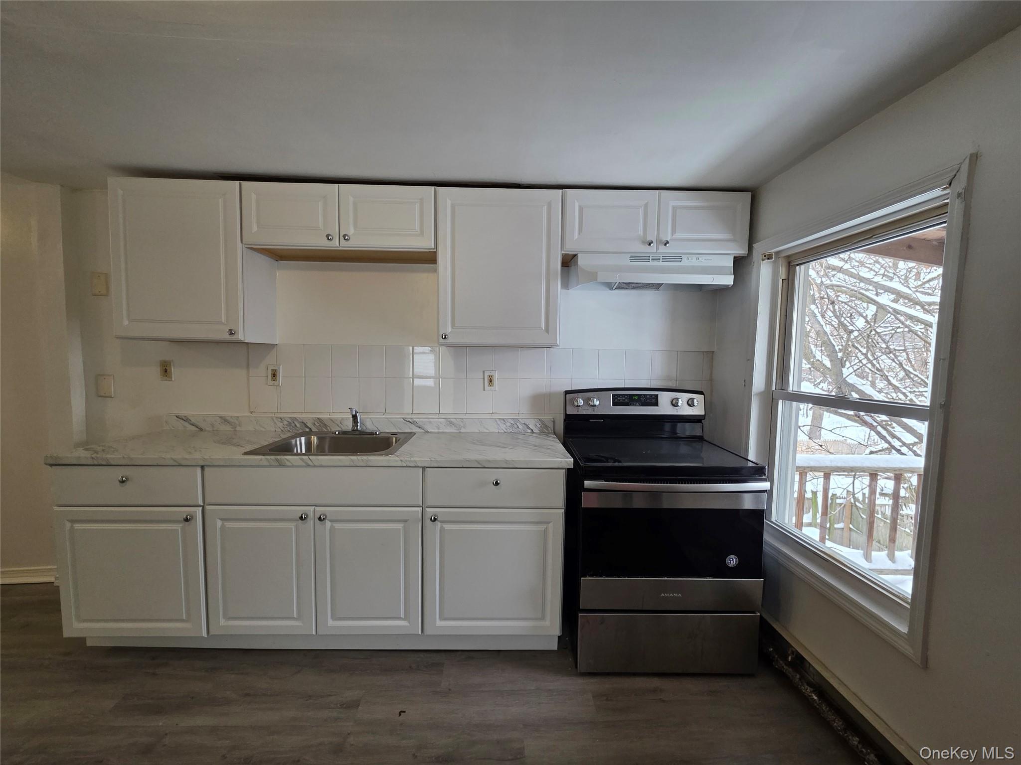 #17 photo, 190 Winnikee Avenue, Poughkeepsie , NY 12601