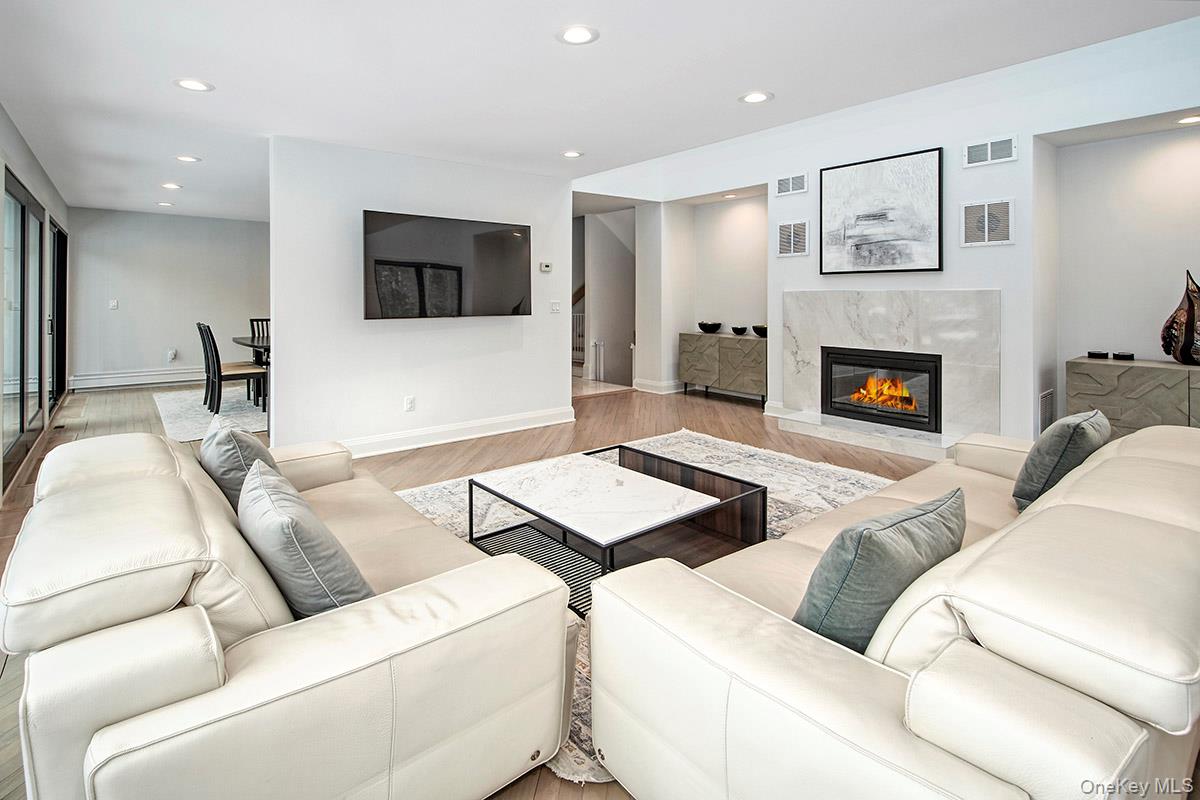 #5 photo, 2 Whippoorwill Close, Chappaqua , NY 10514