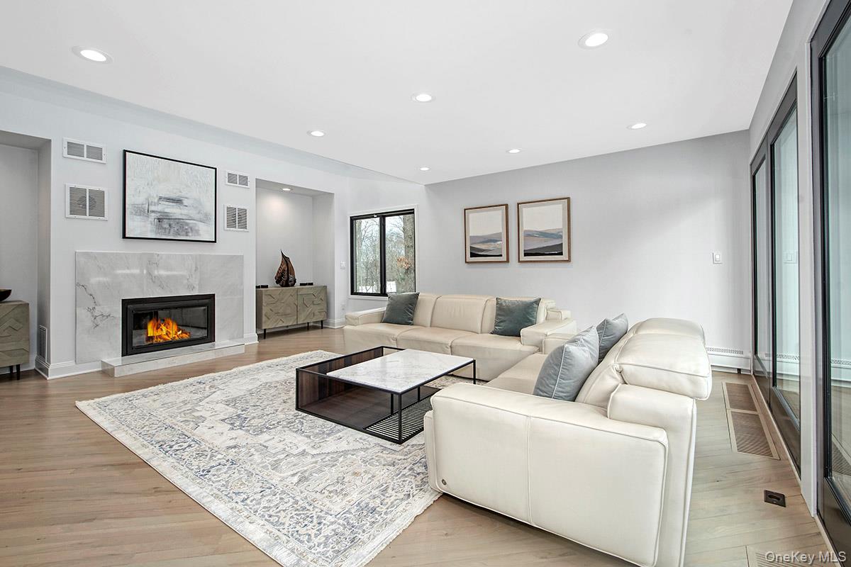 #6 photo, 2 Whippoorwill Close, Chappaqua , NY 10514