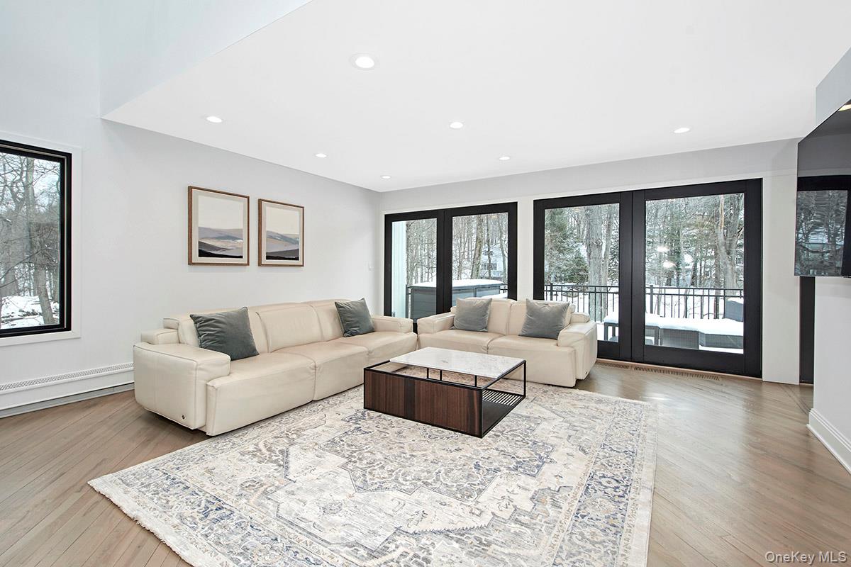 #7 photo, 2 Whippoorwill Close, Chappaqua , NY 10514