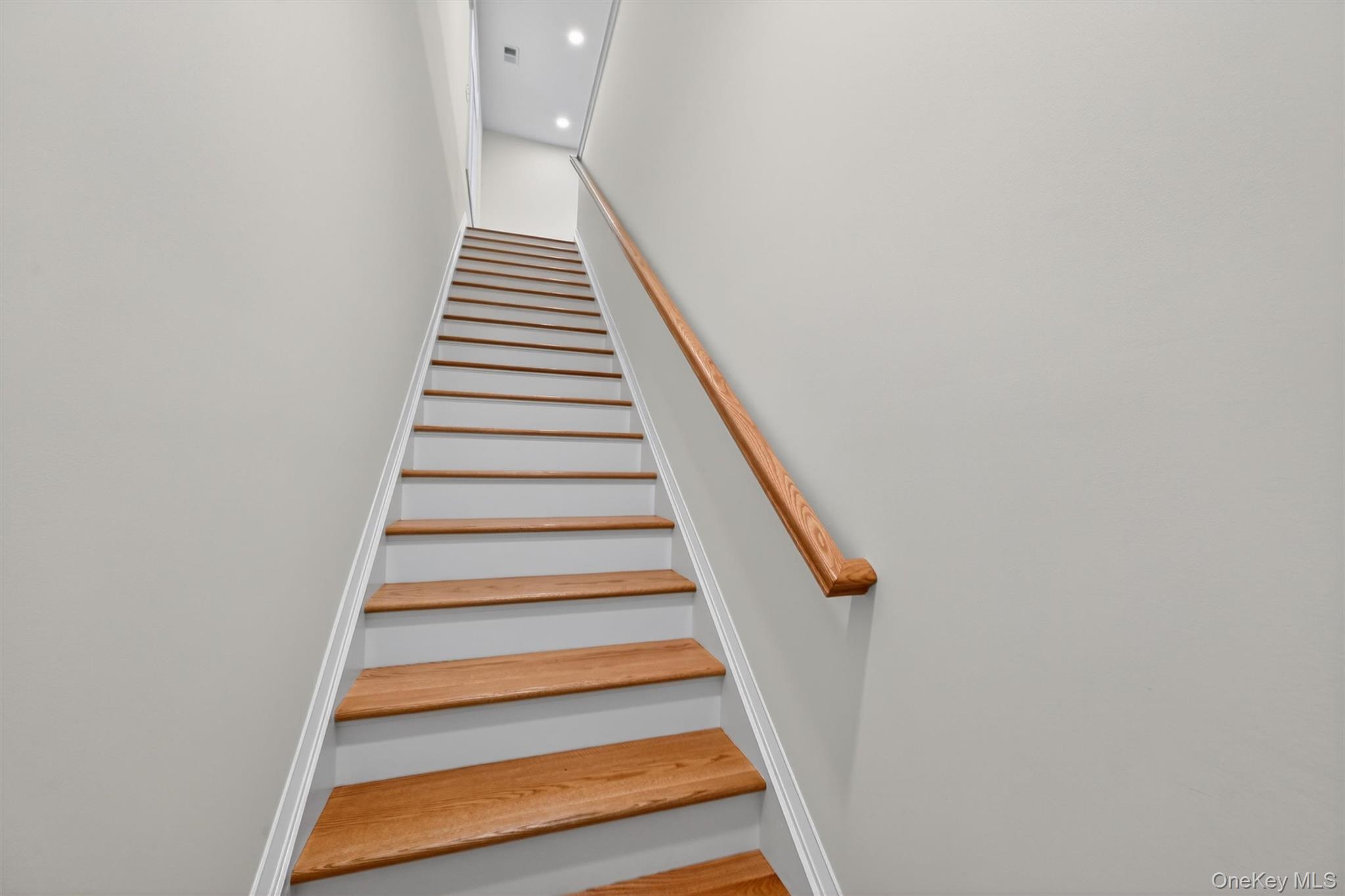 #2 photo, 19 Welling Place (2A), Warwick , NY 10990