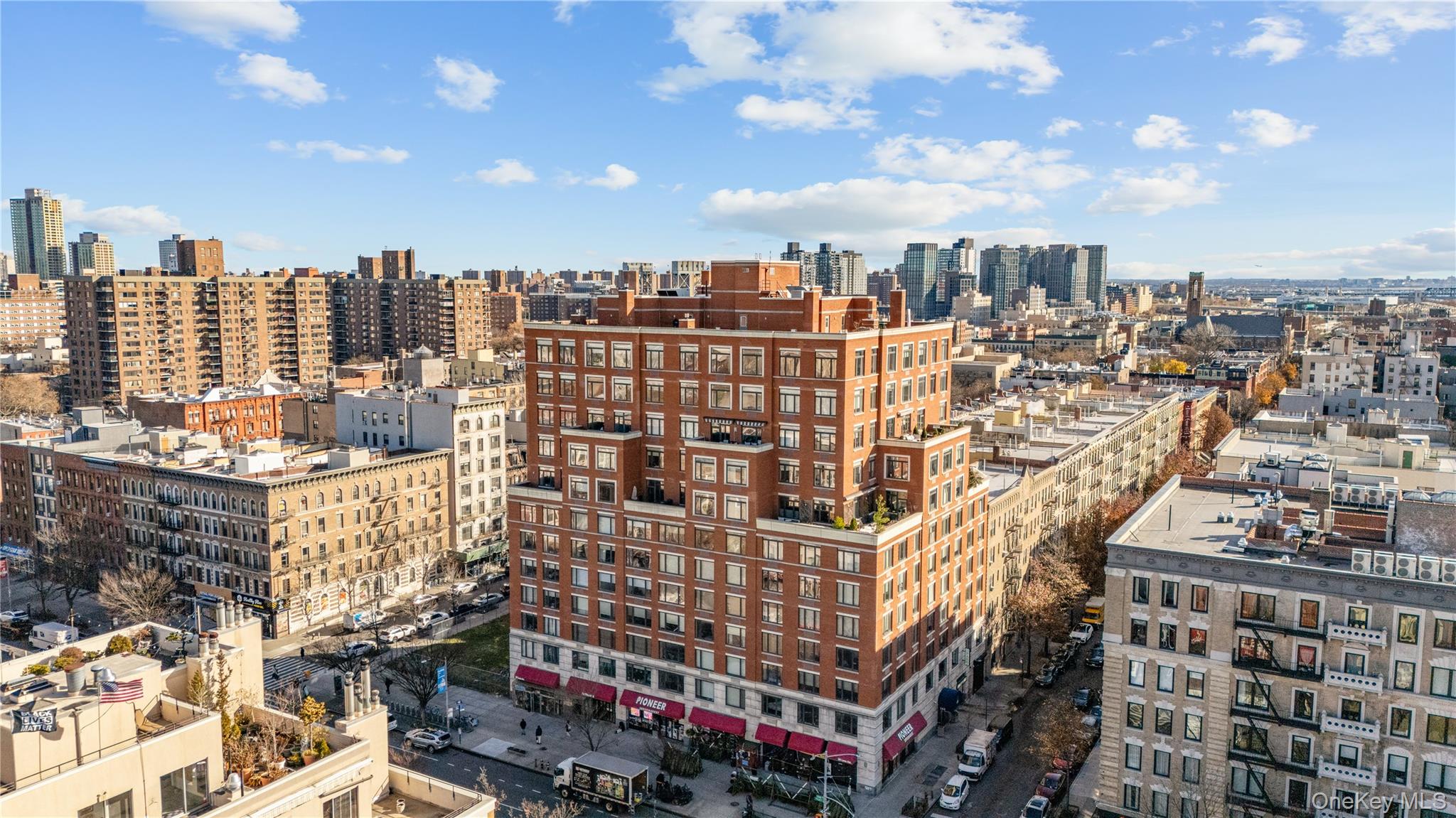 #1 photo, 380 Lenox Avenue, New York (Manhattan) , NY 10027