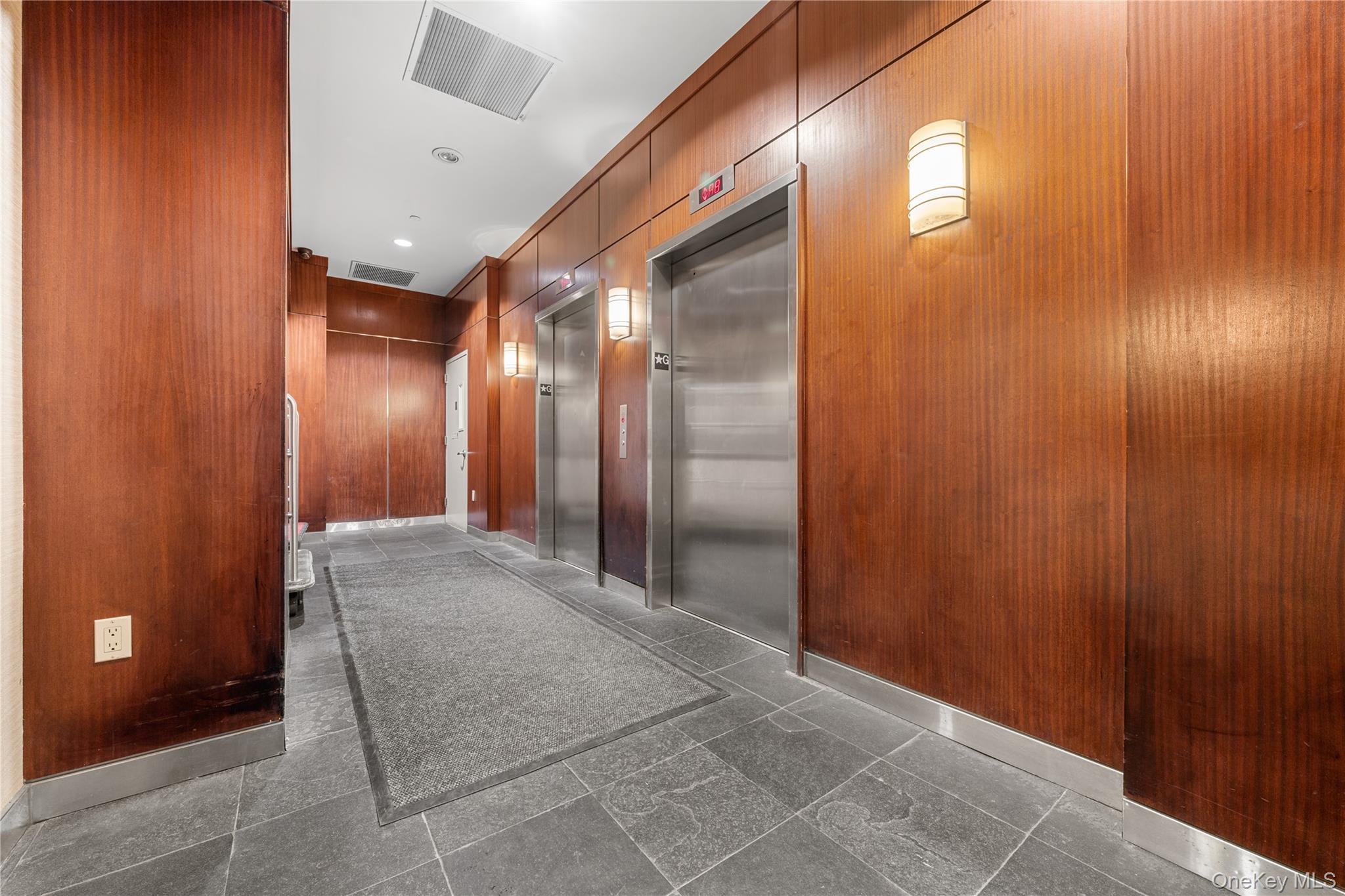 #3 photo, 380 Lenox Avenue, New York (Manhattan) , NY 10027