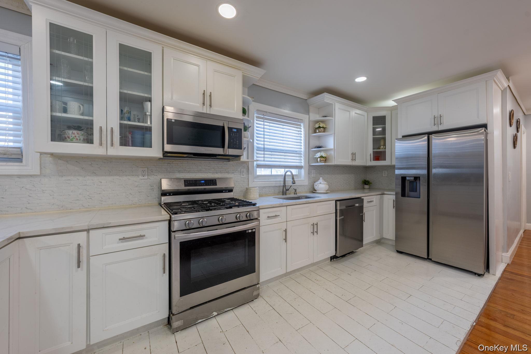 #10 photo, 11601 221st Street, Cambria Heights , NY 11411