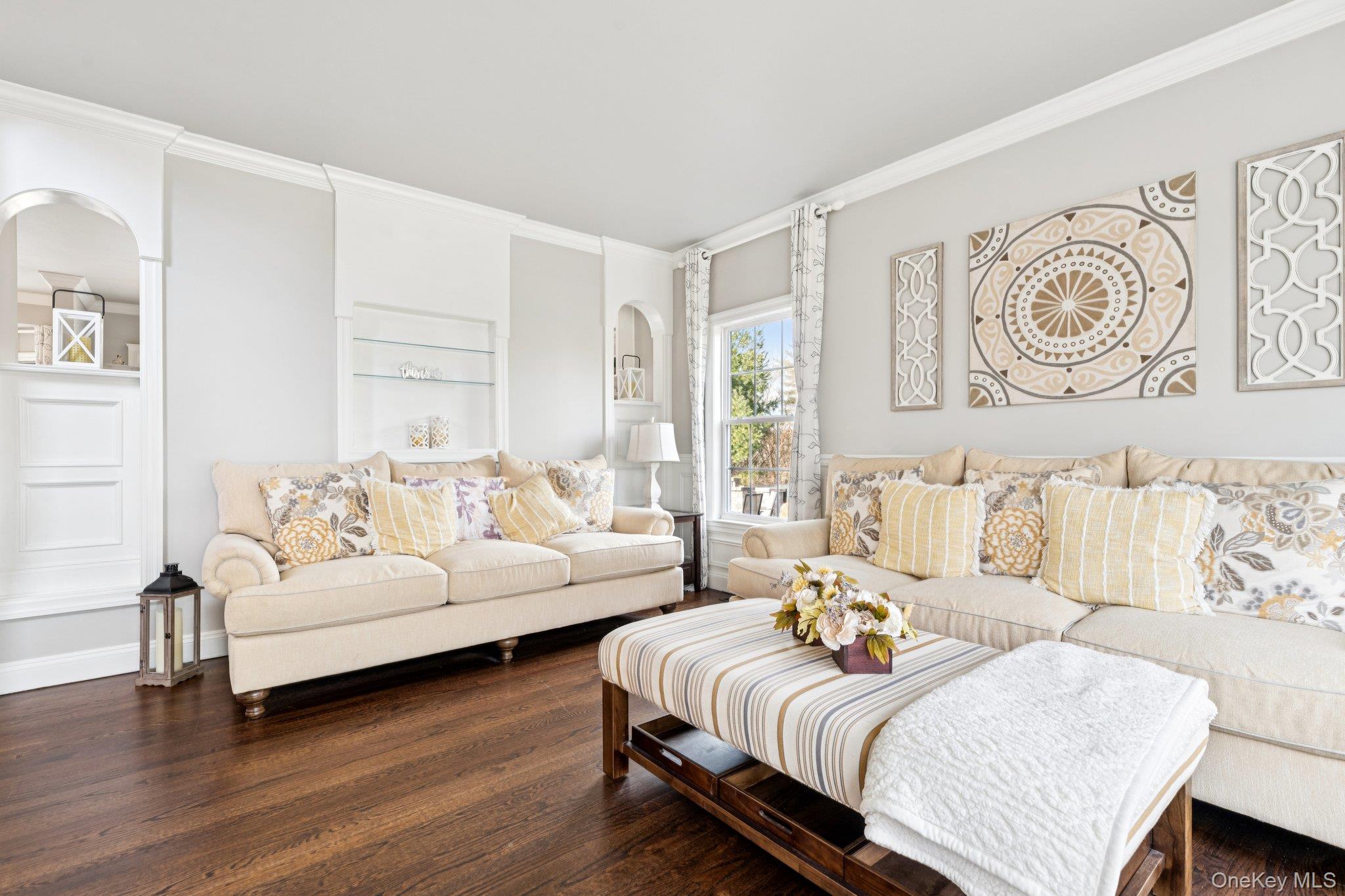 #8 photo, 7 Brittany Court, सफ़ोक काउंटी Ridge , NY 11961