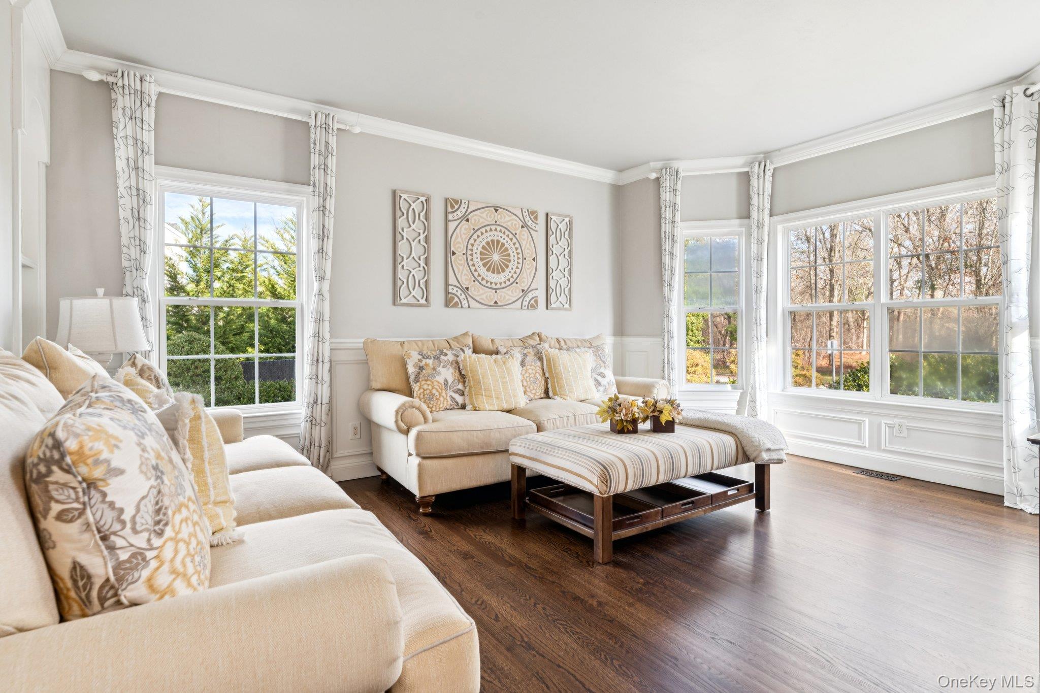 #9 photo, 7 Brittany Court, सफ़ोक काउंटी Ridge , NY 11961