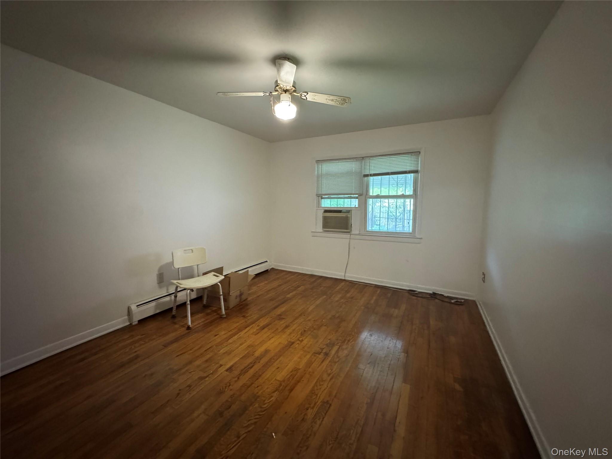 #13 photo, 87-66 52 Avenue, Куинс ‖ Elmhurst , NY 11373