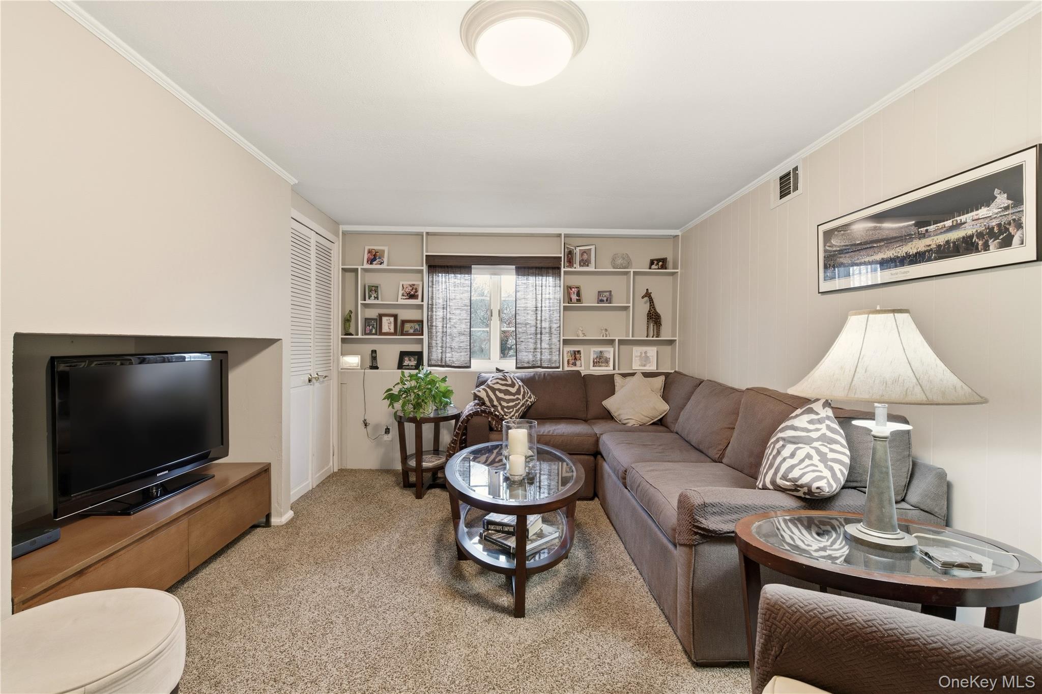 #15 photo, 28 Garden Circle, מחוז נסאו Syosset , NY 11791