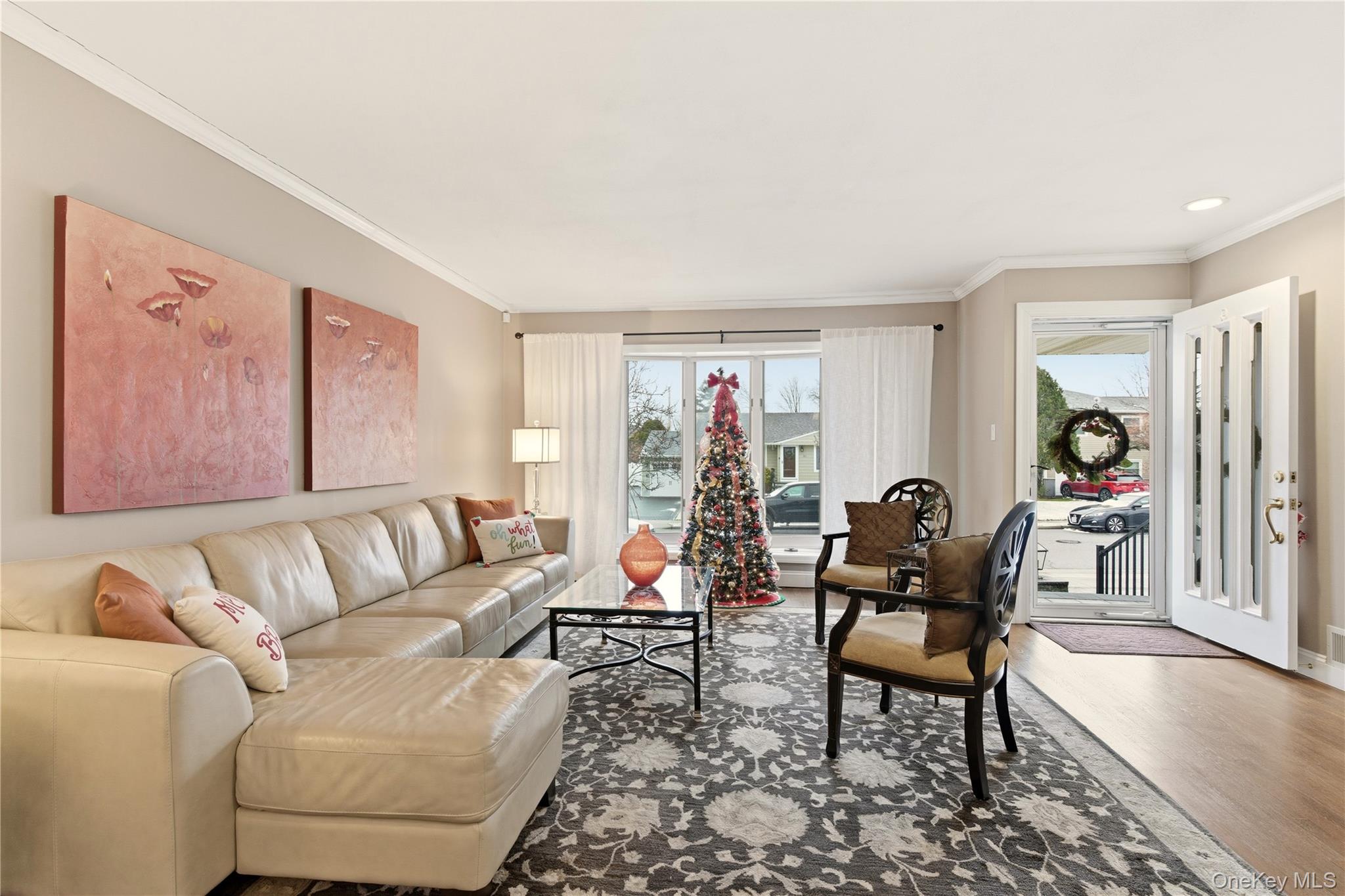 #5 photo, 28 Garden Circle, מחוז נסאו Syosset , NY 11791