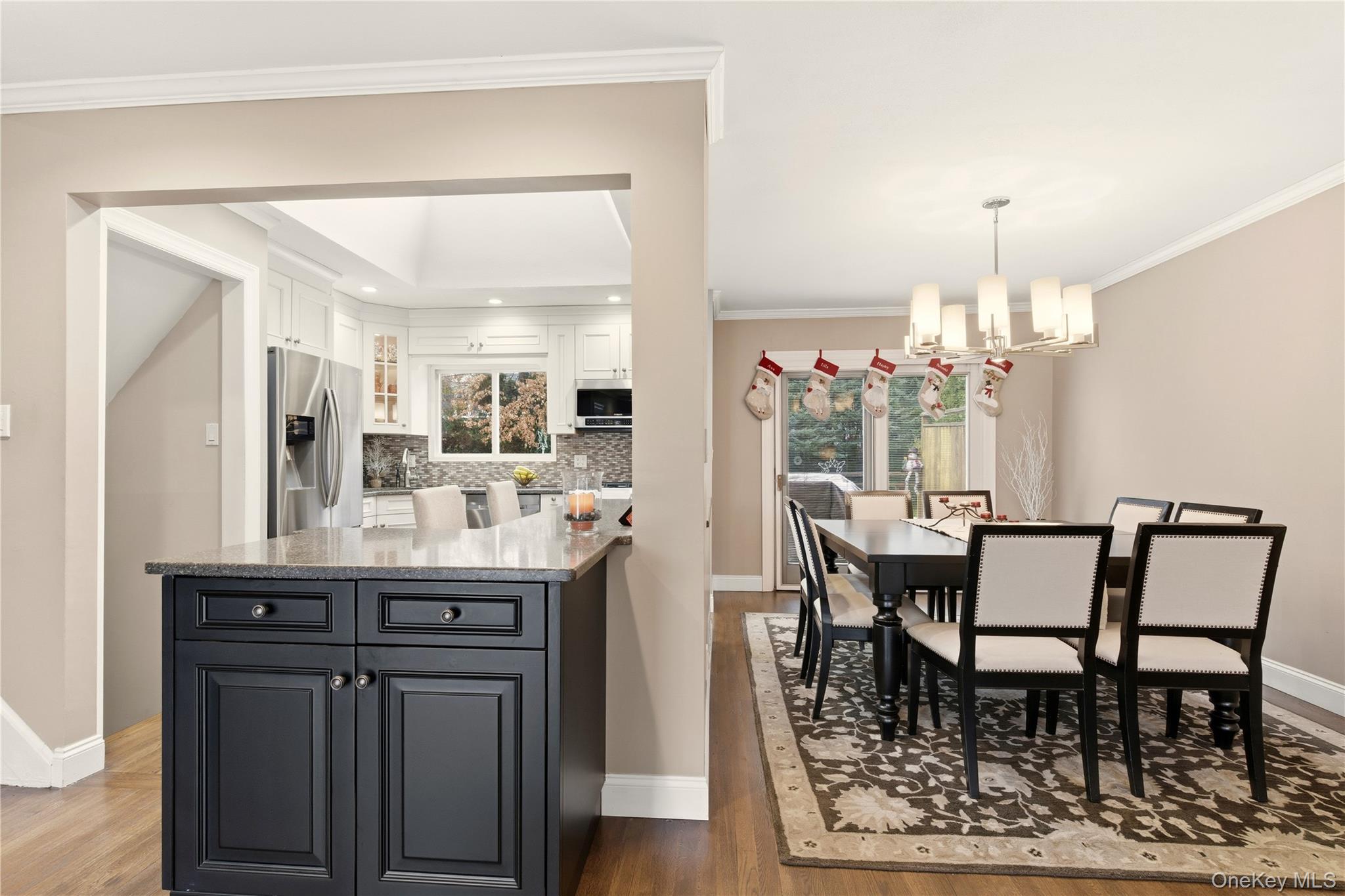 #7 photo, 28 Garden Circle, מחוז נסאו Syosset , NY 11791