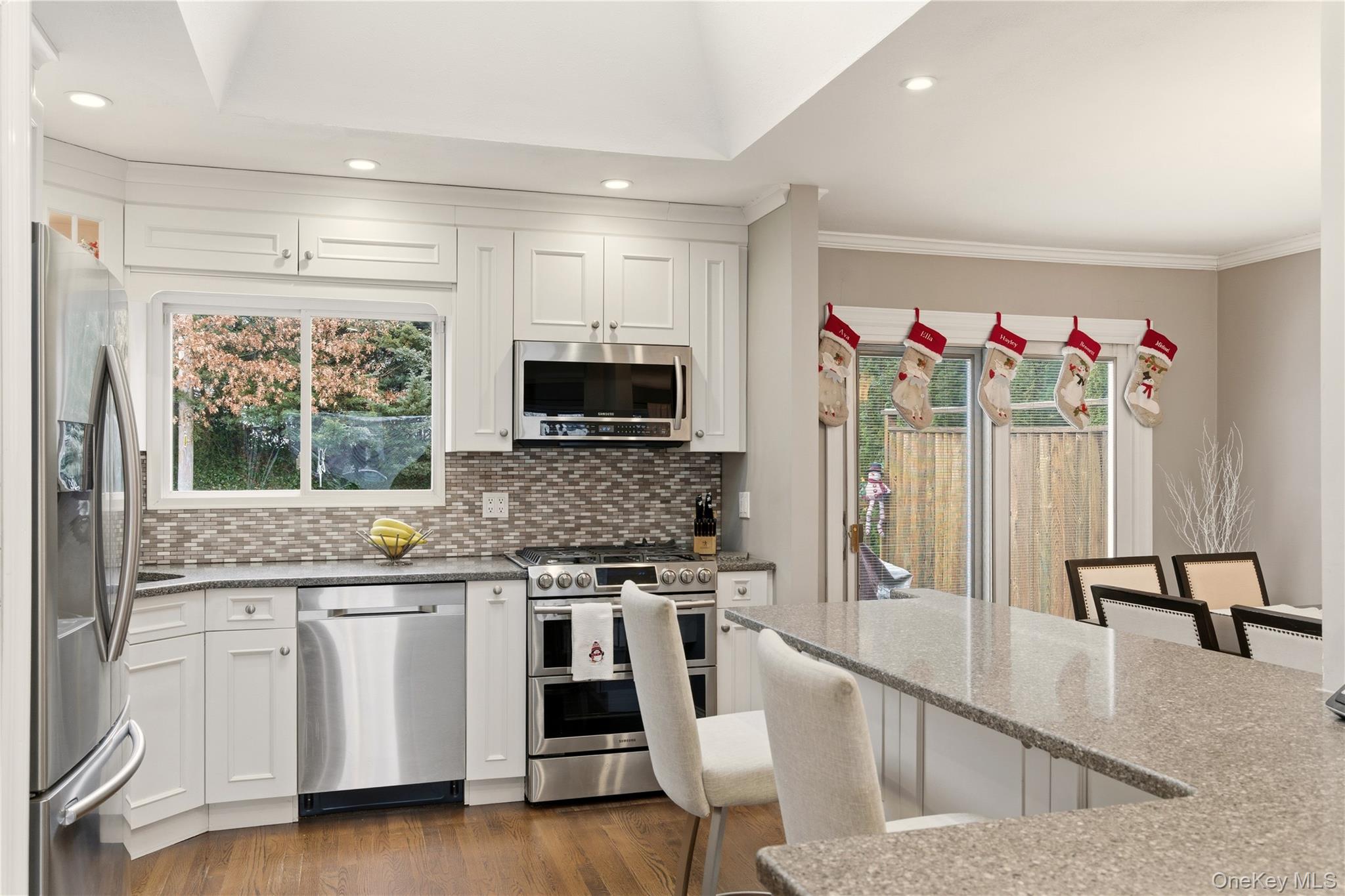 #8 photo, 28 Garden Circle, מחוז נסאו Syosset , NY 11791