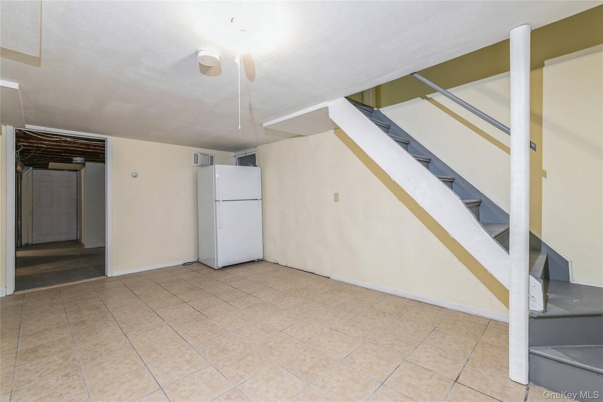 #23 photo, 86 Stuyvesant Avenue, 롱 아일랜드 Mastic , NY 11950