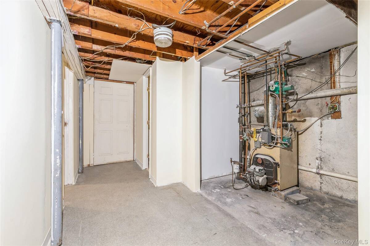 #27 photo, 86 Stuyvesant Avenue, 롱 아일랜드 Mastic , NY 11950