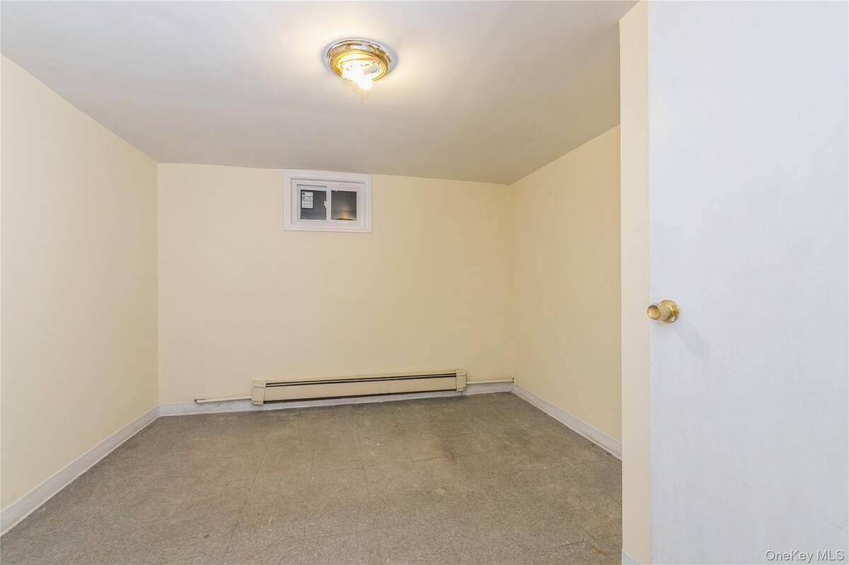 #28 photo, 86 Stuyvesant Avenue, 롱 아일랜드 Mastic , NY 11950