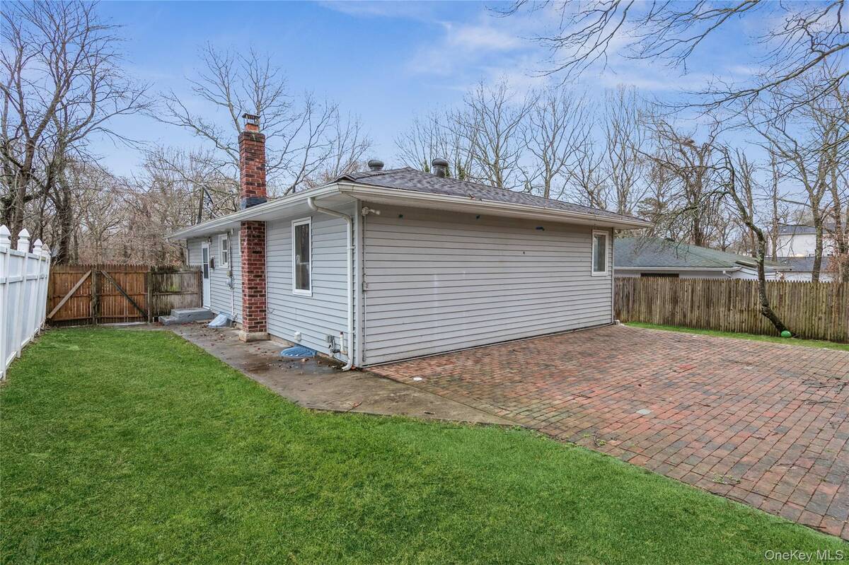 #4 photo, 86 Stuyvesant Avenue, 롱 아일랜드 Mastic , NY 11950