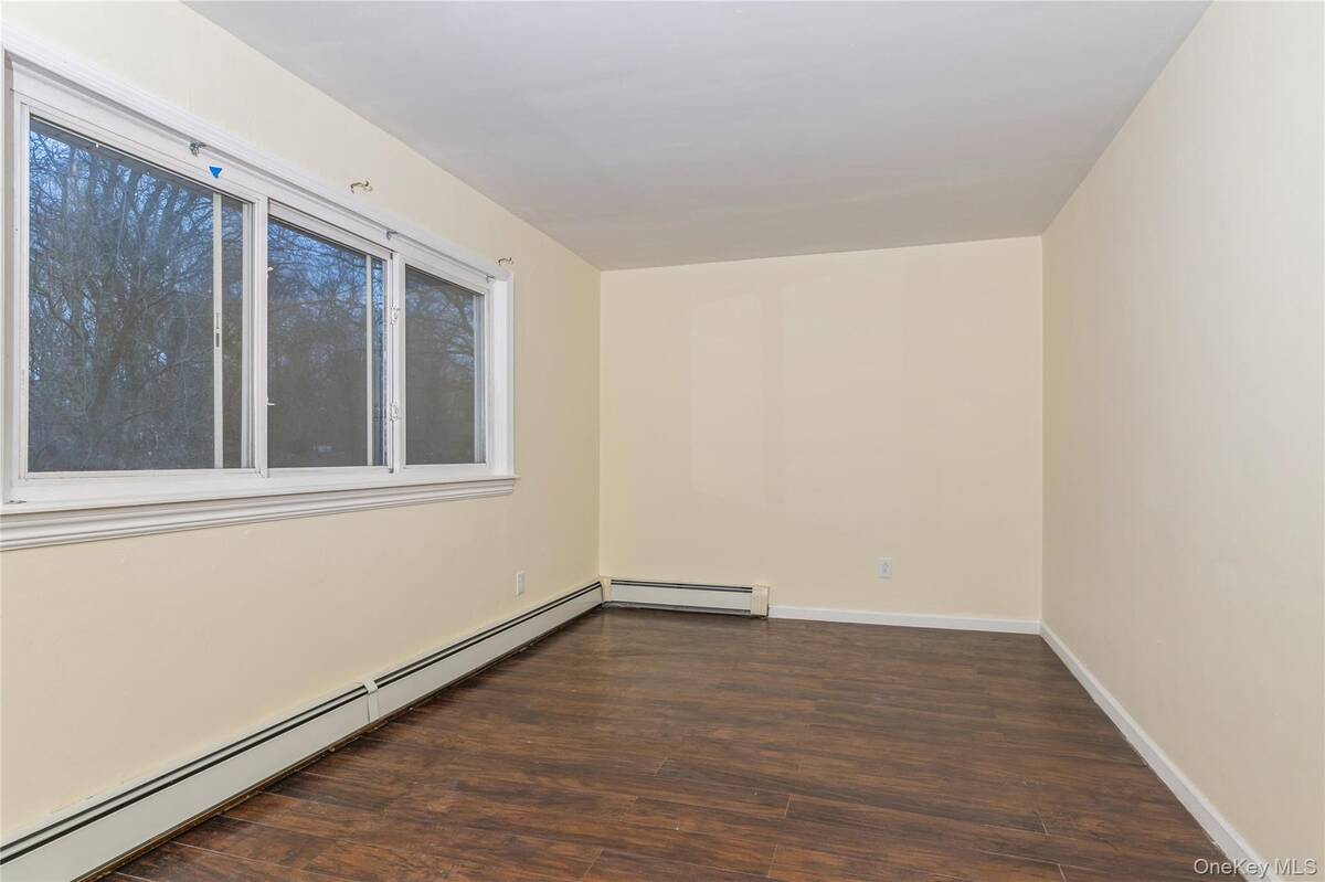 #9 photo, 86 Stuyvesant Avenue, 롱 아일랜드 Mastic , NY 11950