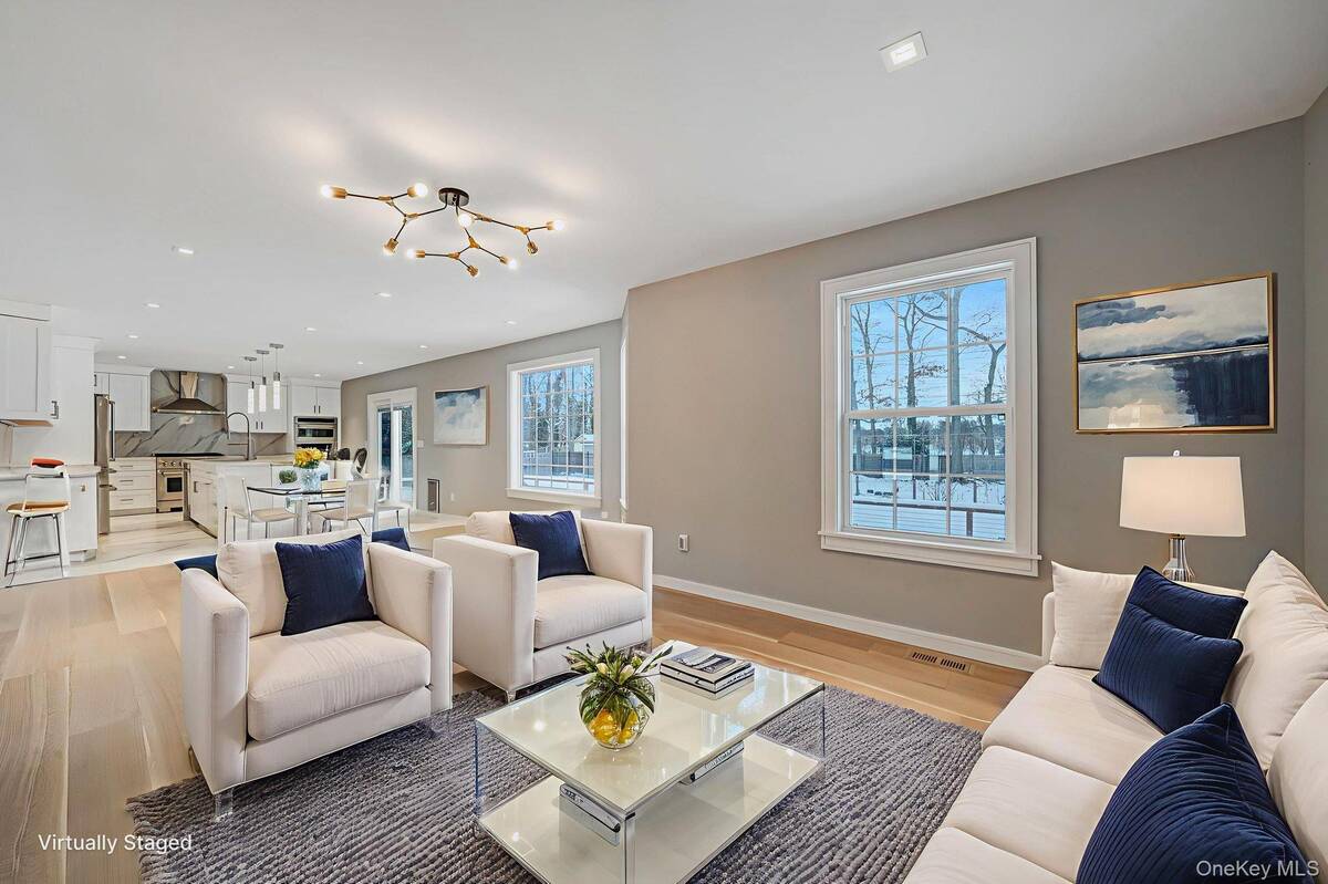 #7 photo, 7 Sander Court, Саффолк ‖ Middle Island , NY 11953