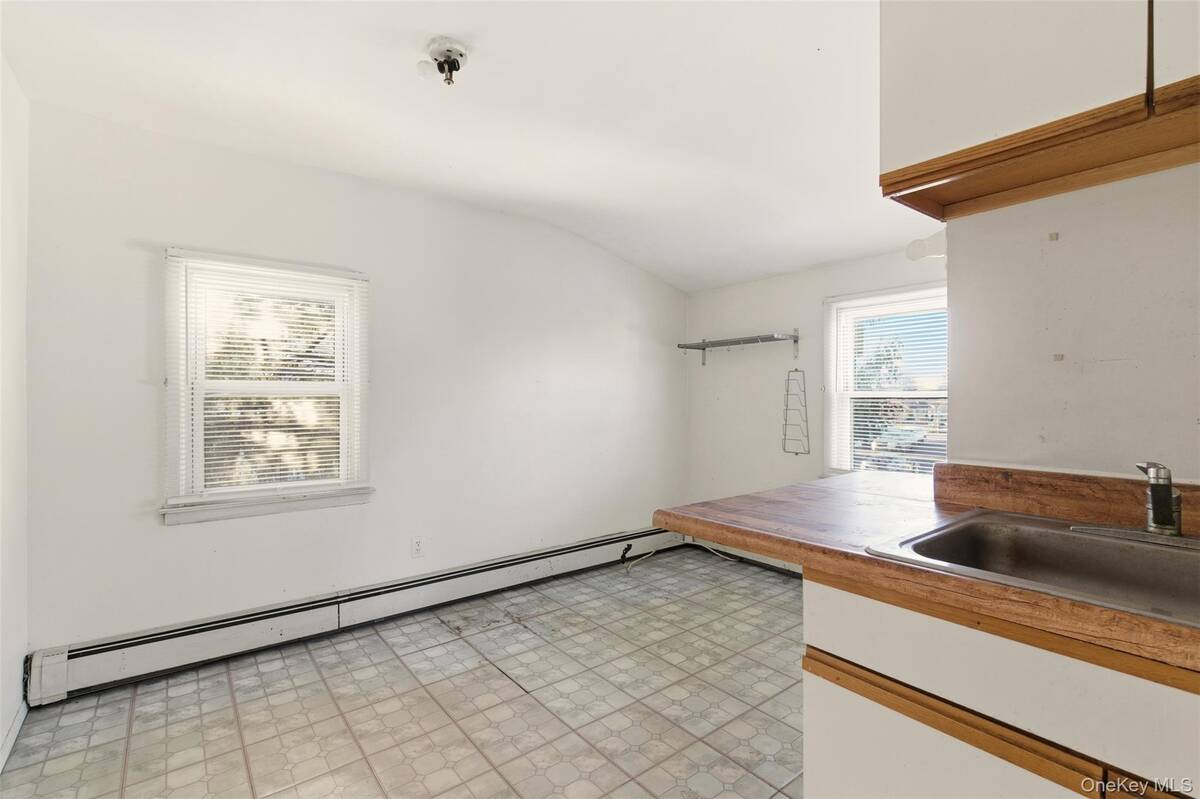 #14 photo, 2377 Stewart Avenue, 长岛 西布雷 Westbury , NY 11590