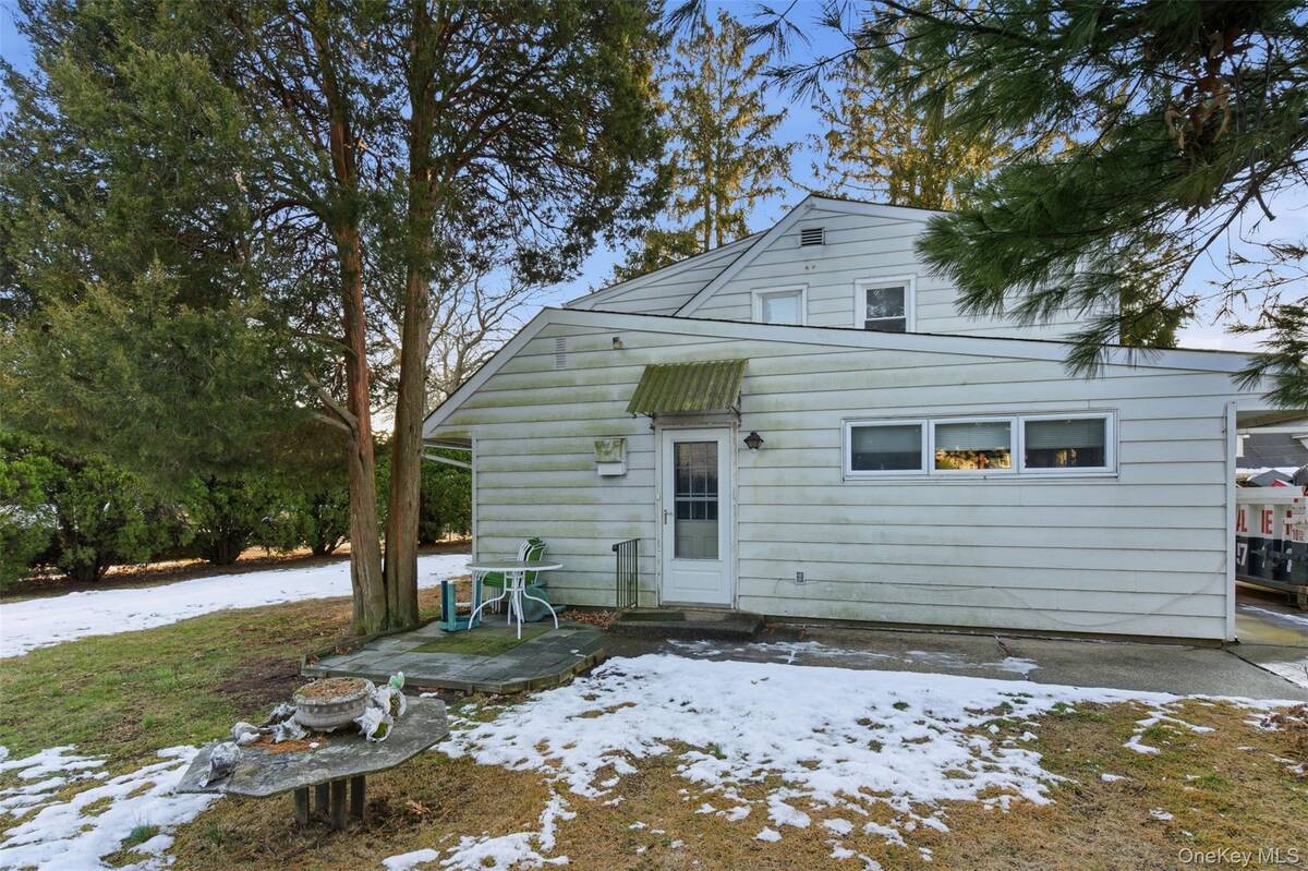 #19 photo, 2377 Stewart Avenue, 长岛 西布雷 Westbury , NY 11590