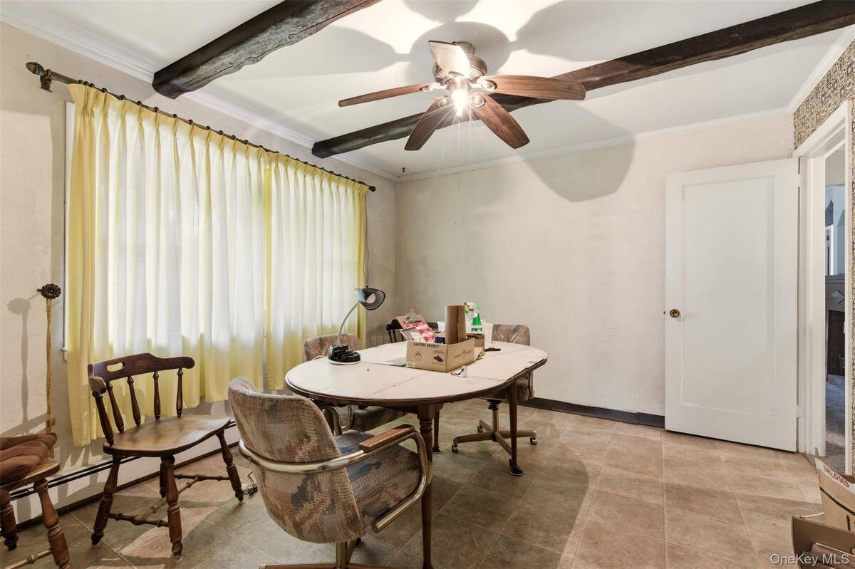 #7 photo, 2377 Stewart Avenue, 长岛 西布雷 Westbury , NY 11590