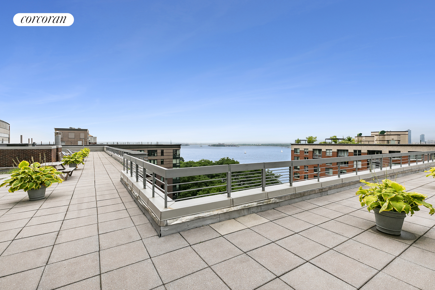 #12 photo, 2 S END Avenue, מנהטן Battery Park City , NY 10280