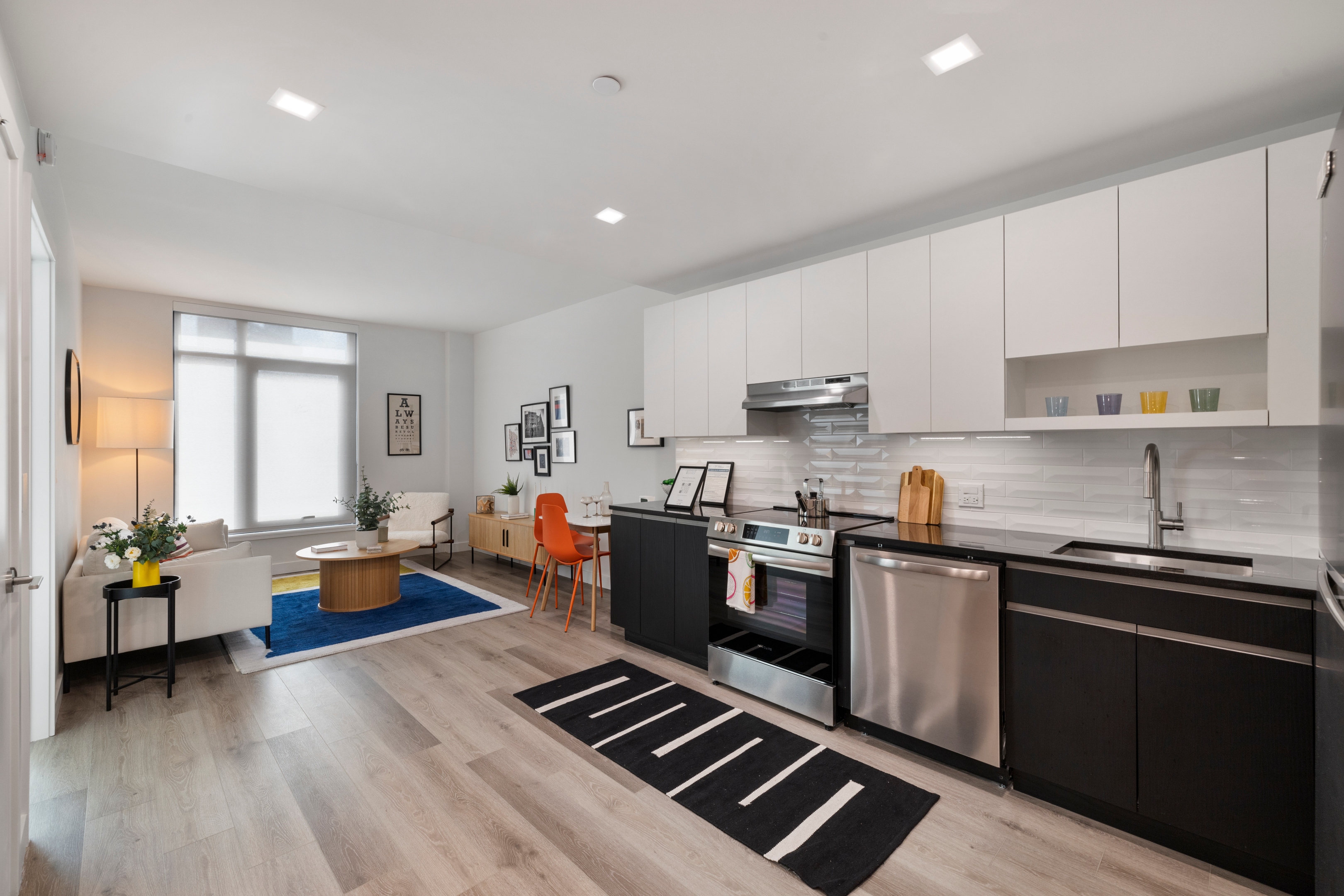 #1 photo, Bronx, ब्रोंक्स Concourse Village , NY 10451