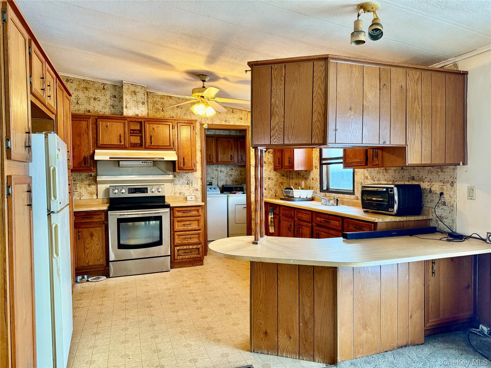 #11 photo, 129 Brittany Terrace, Rock Tavern , NY 12575