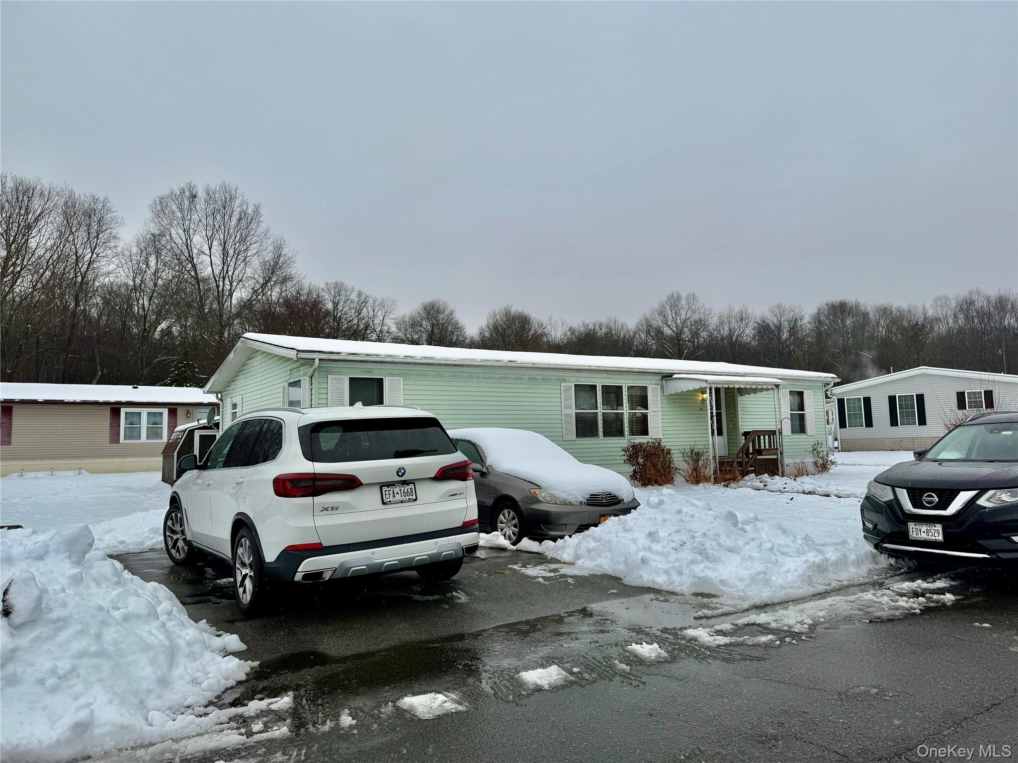 #4 photo, 129 Brittany Terrace, Rock Tavern , NY 12575